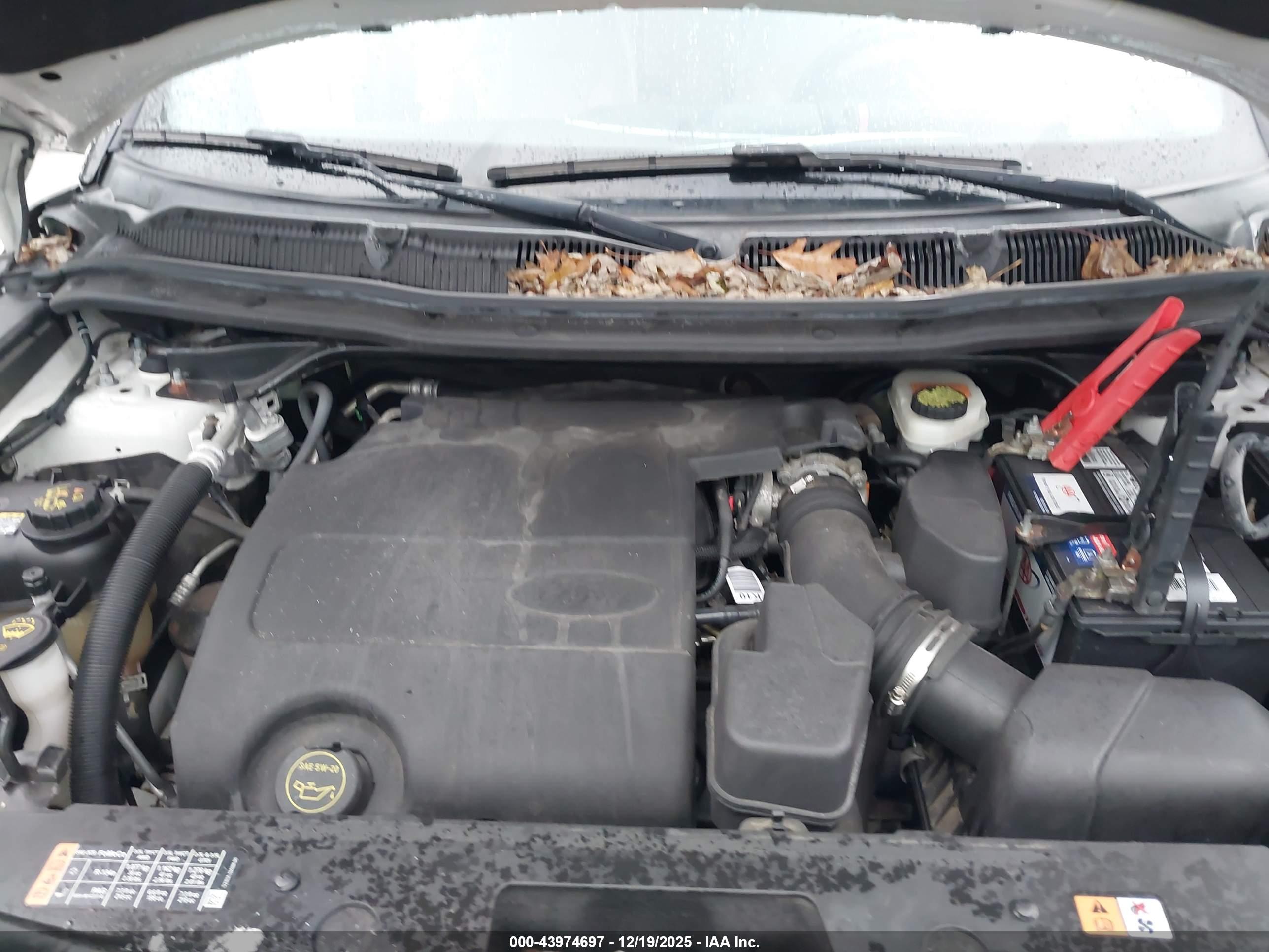 FORD EXPLORER image 10