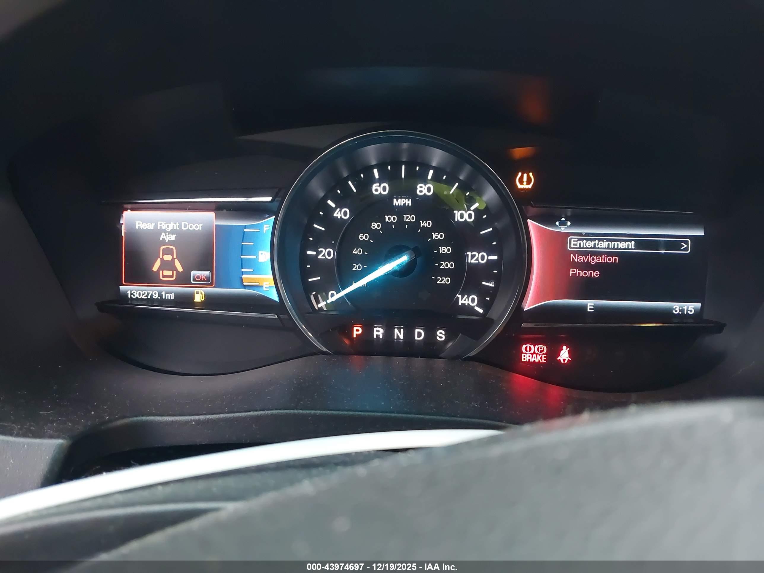 FORD EXPLORER image 7