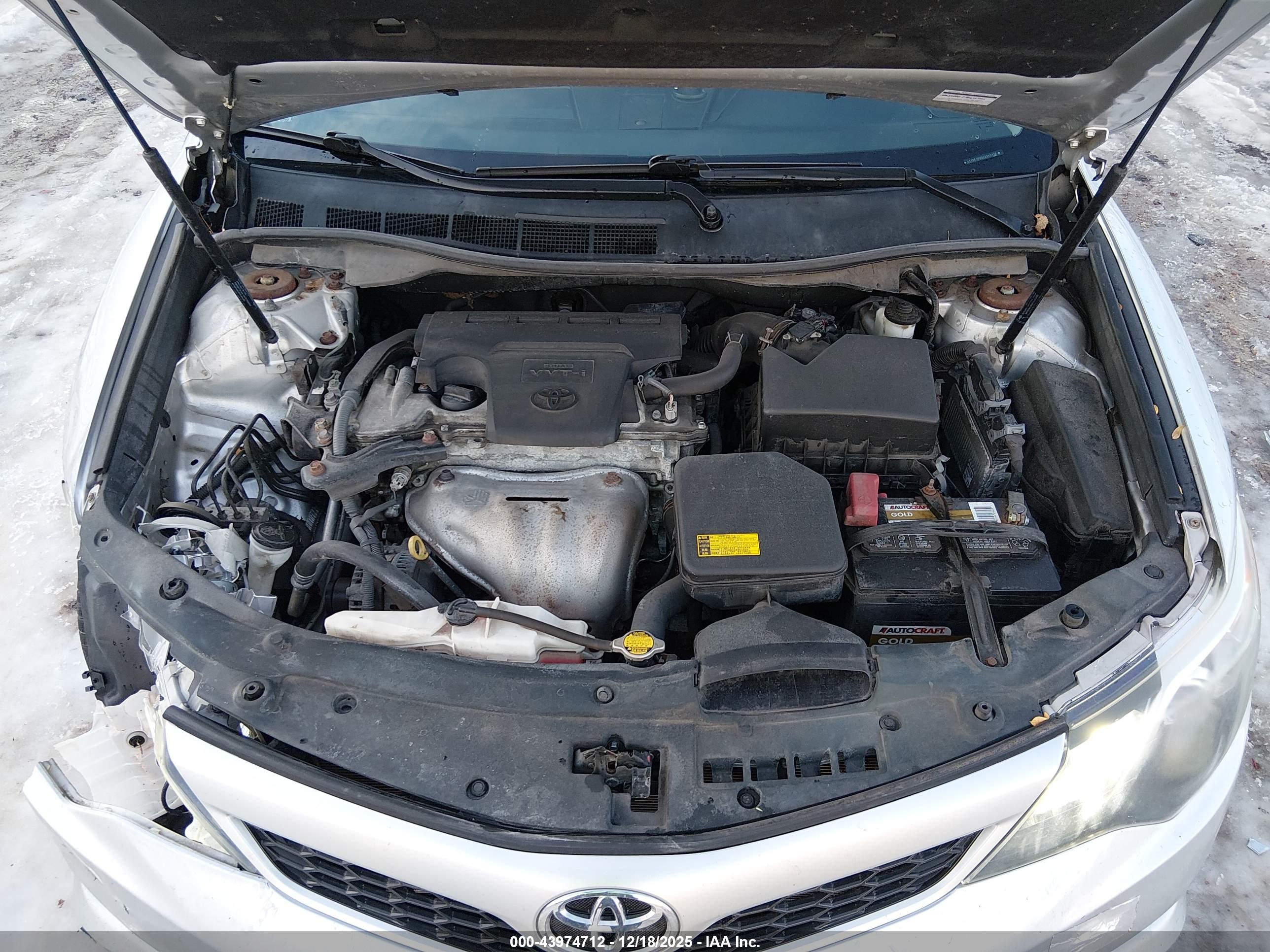 TOYOTA CAMRY image 10