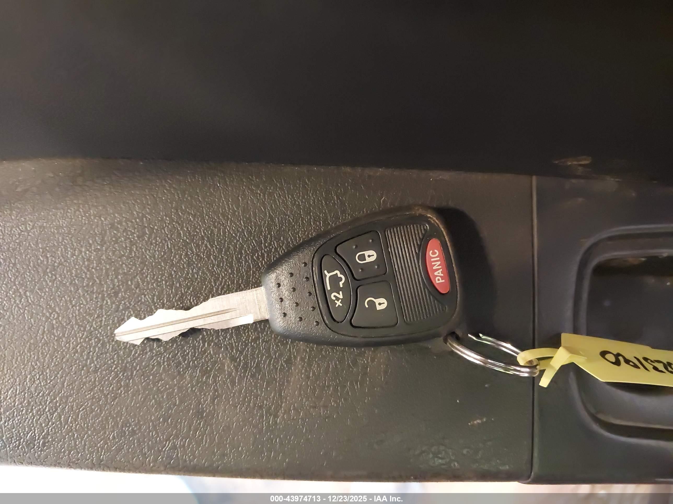 JEEP LIBERTY image 11