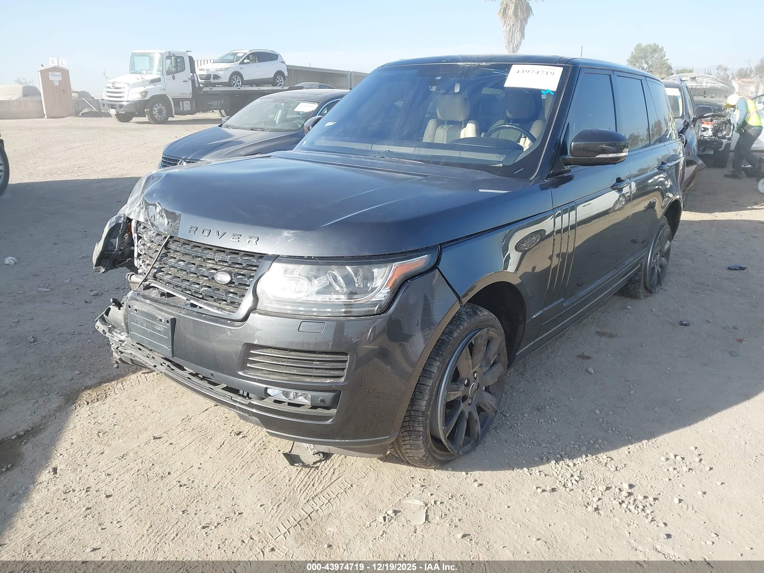 LAND ROVER image 2