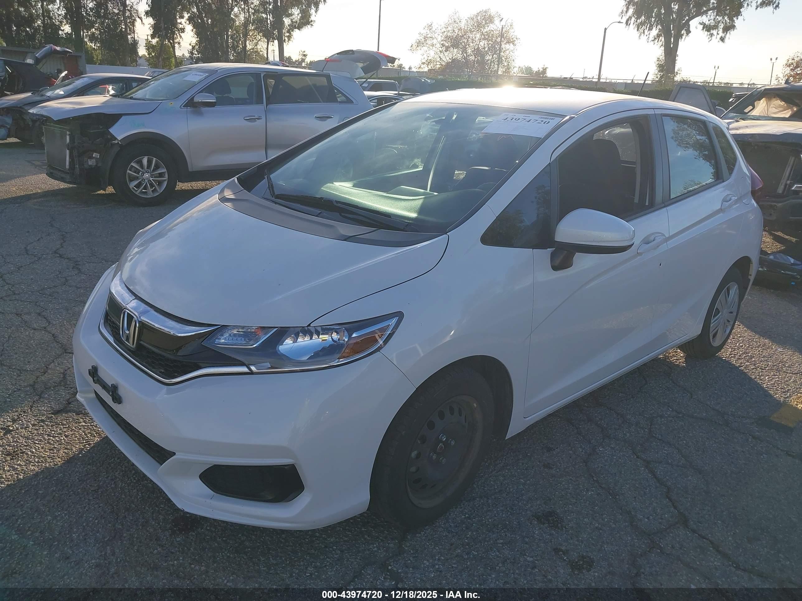 HONDA FIT image 2