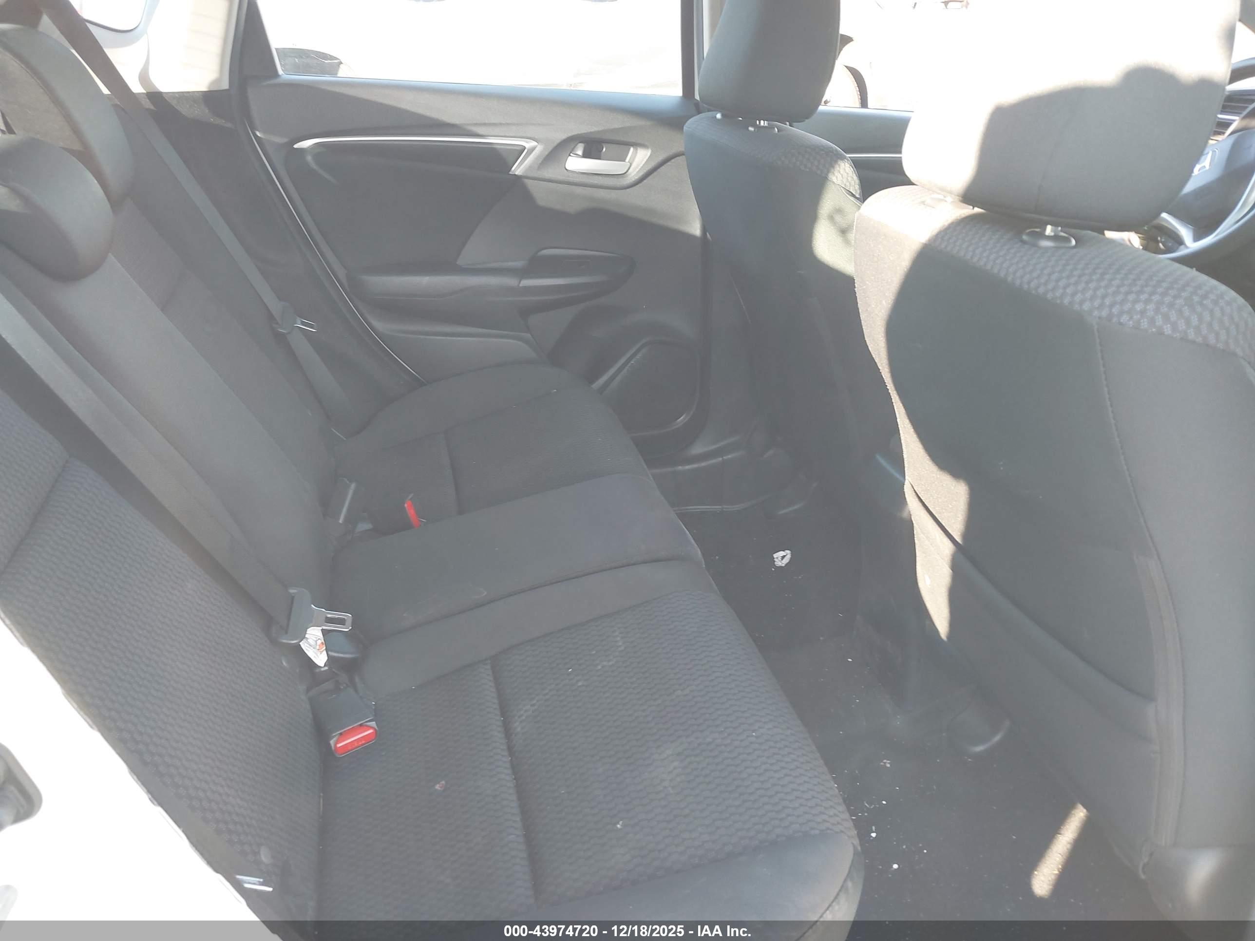 HONDA FIT image 8
