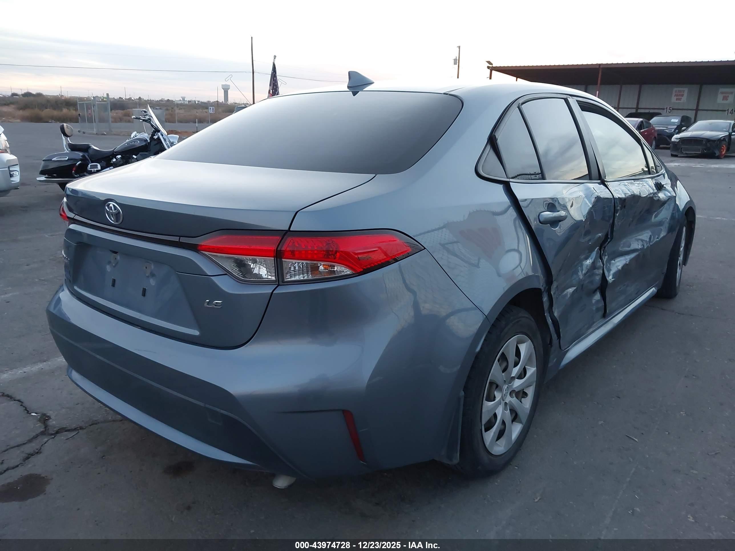 TOYOTA COROLLA image 4
