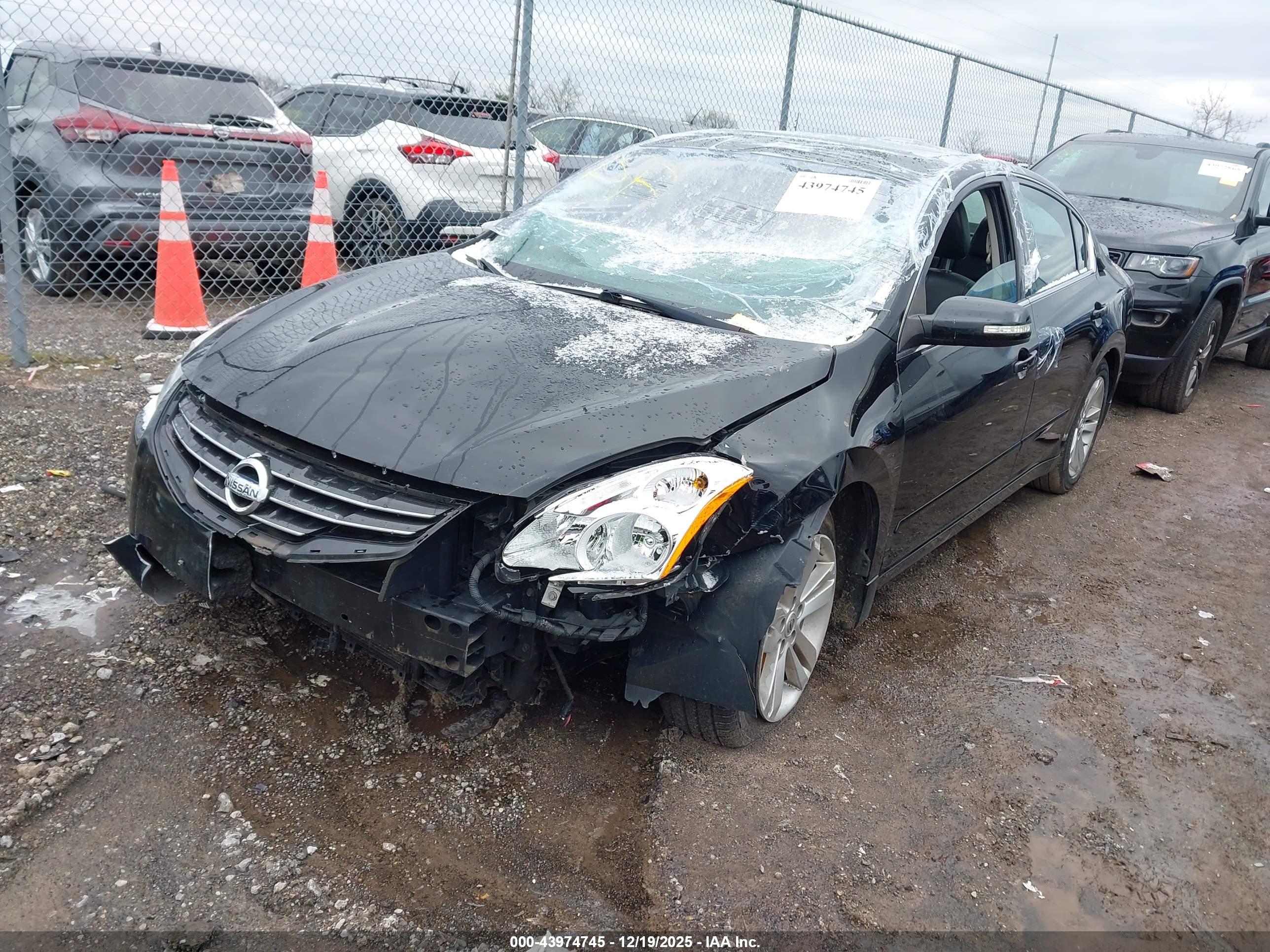 NISSAN ALTIMA image 2