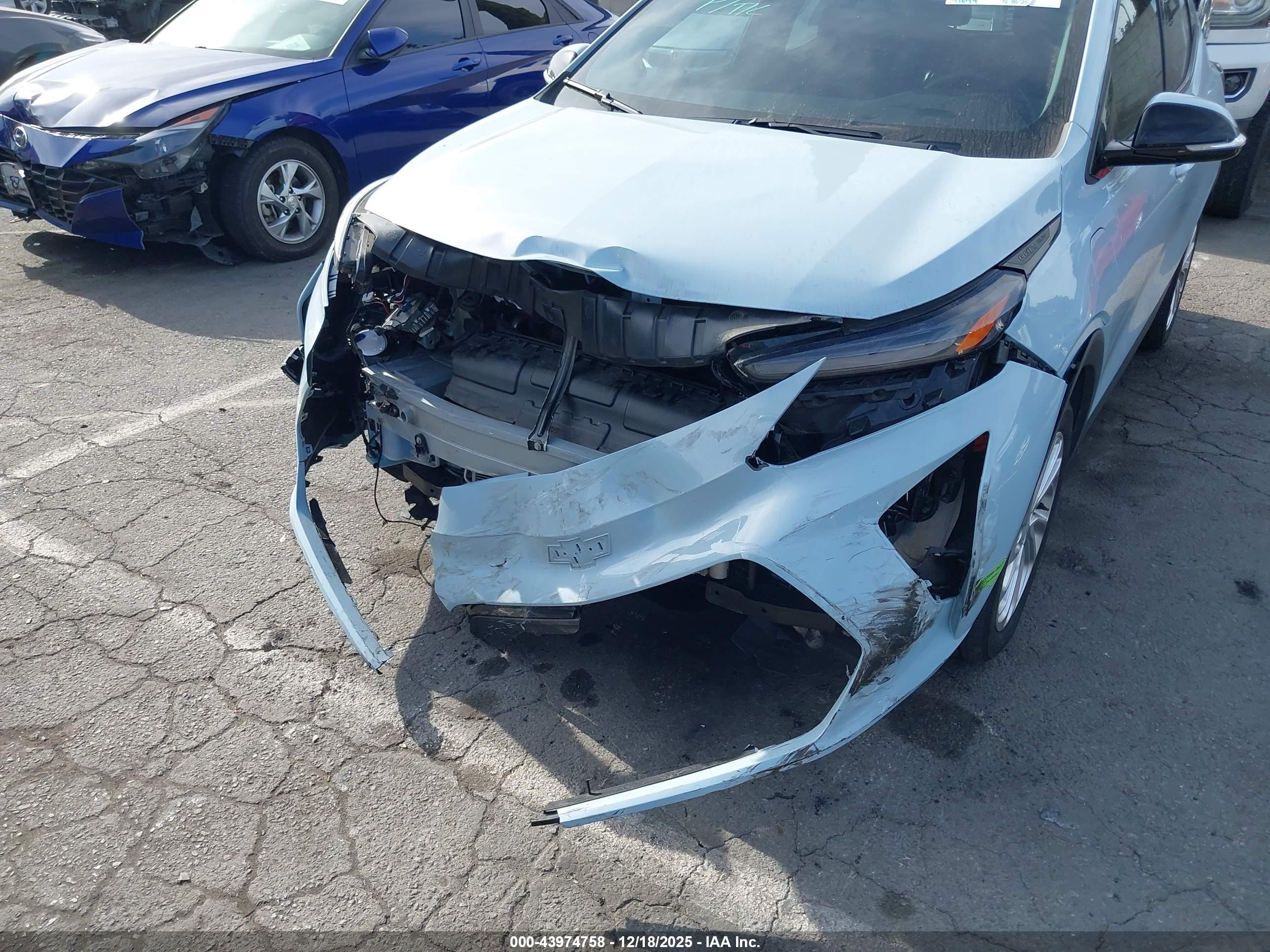 CHEVROLET BOLT image 6