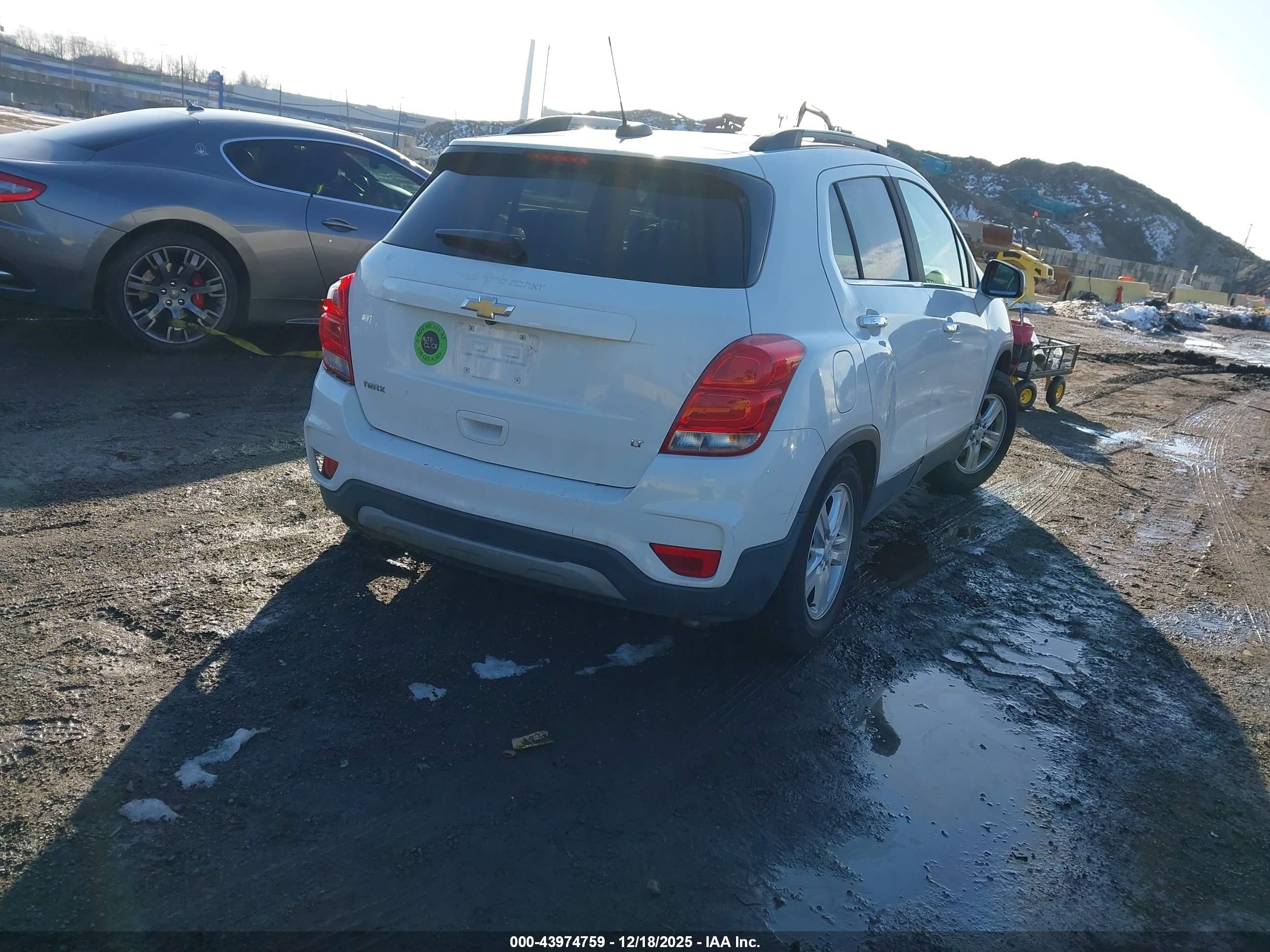 CHEVROLET TRAX image 4