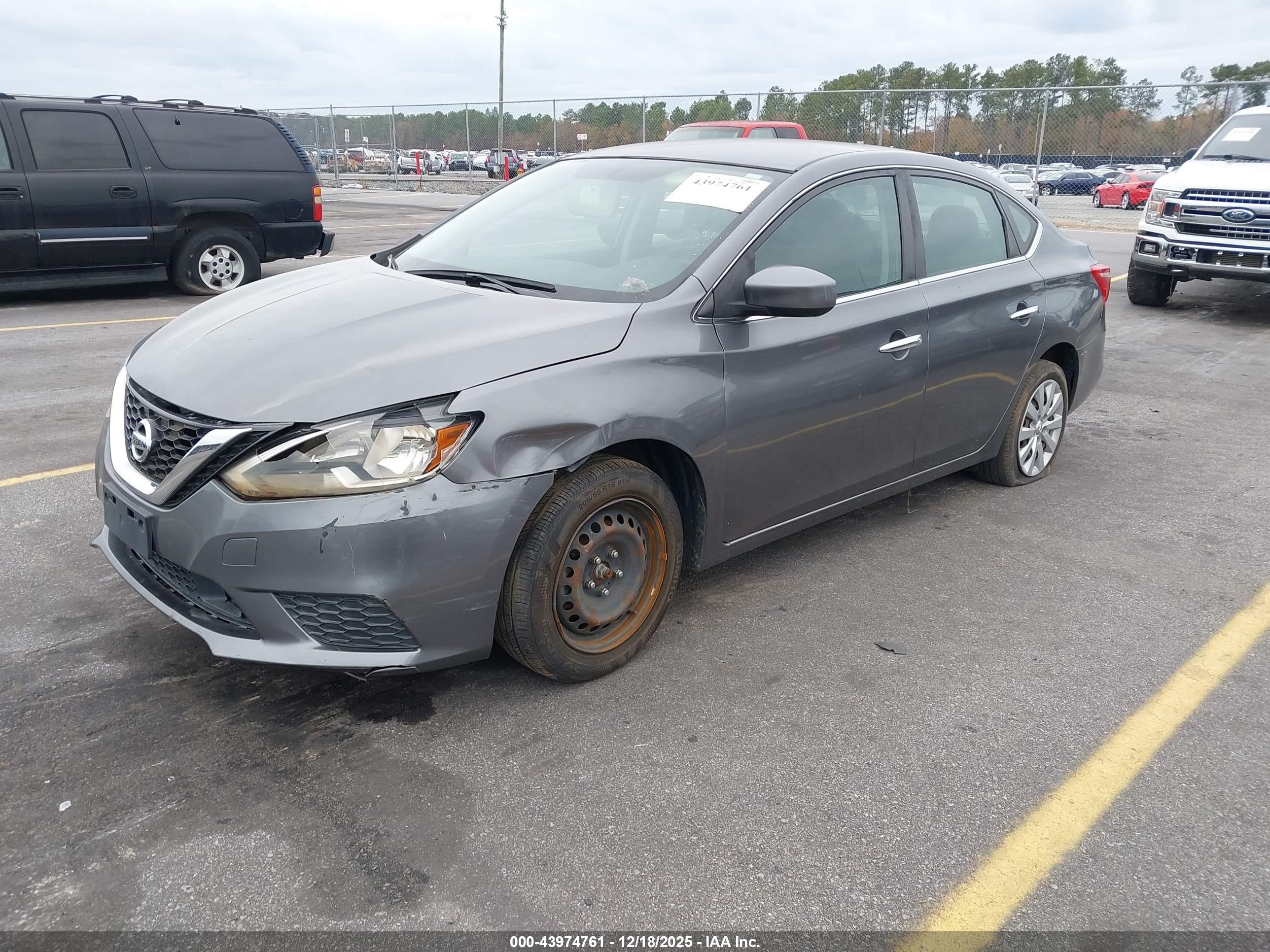 NISSAN SENTRA image 2