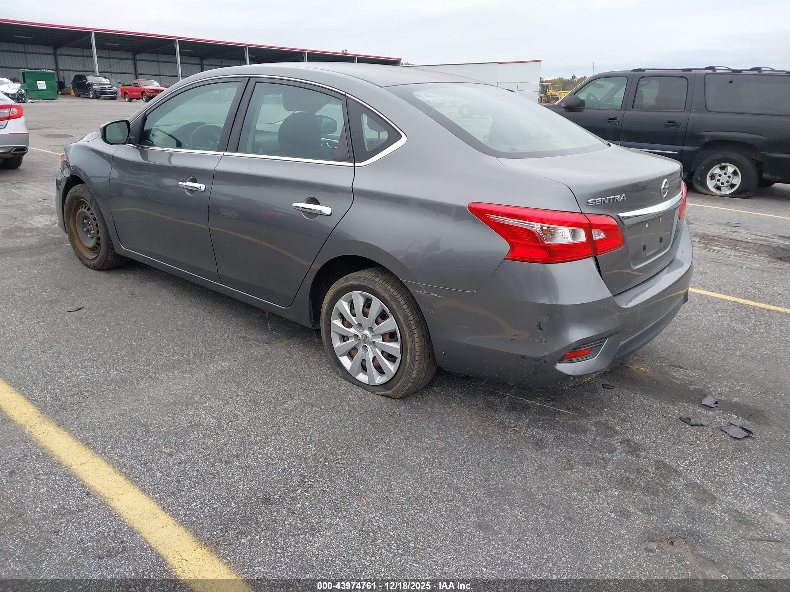 NISSAN SENTRA image 3