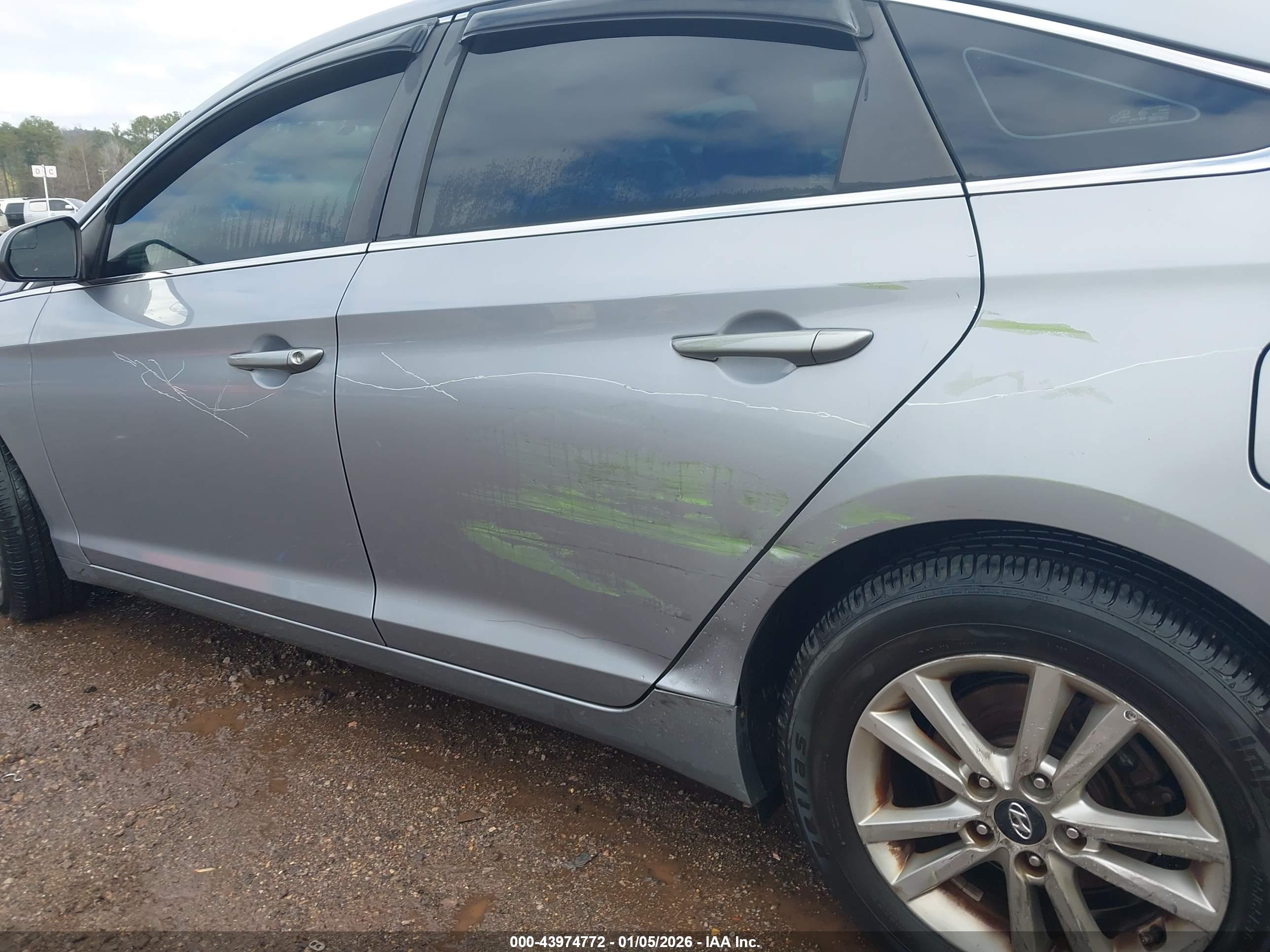 HYUNDAI SONATA image 6