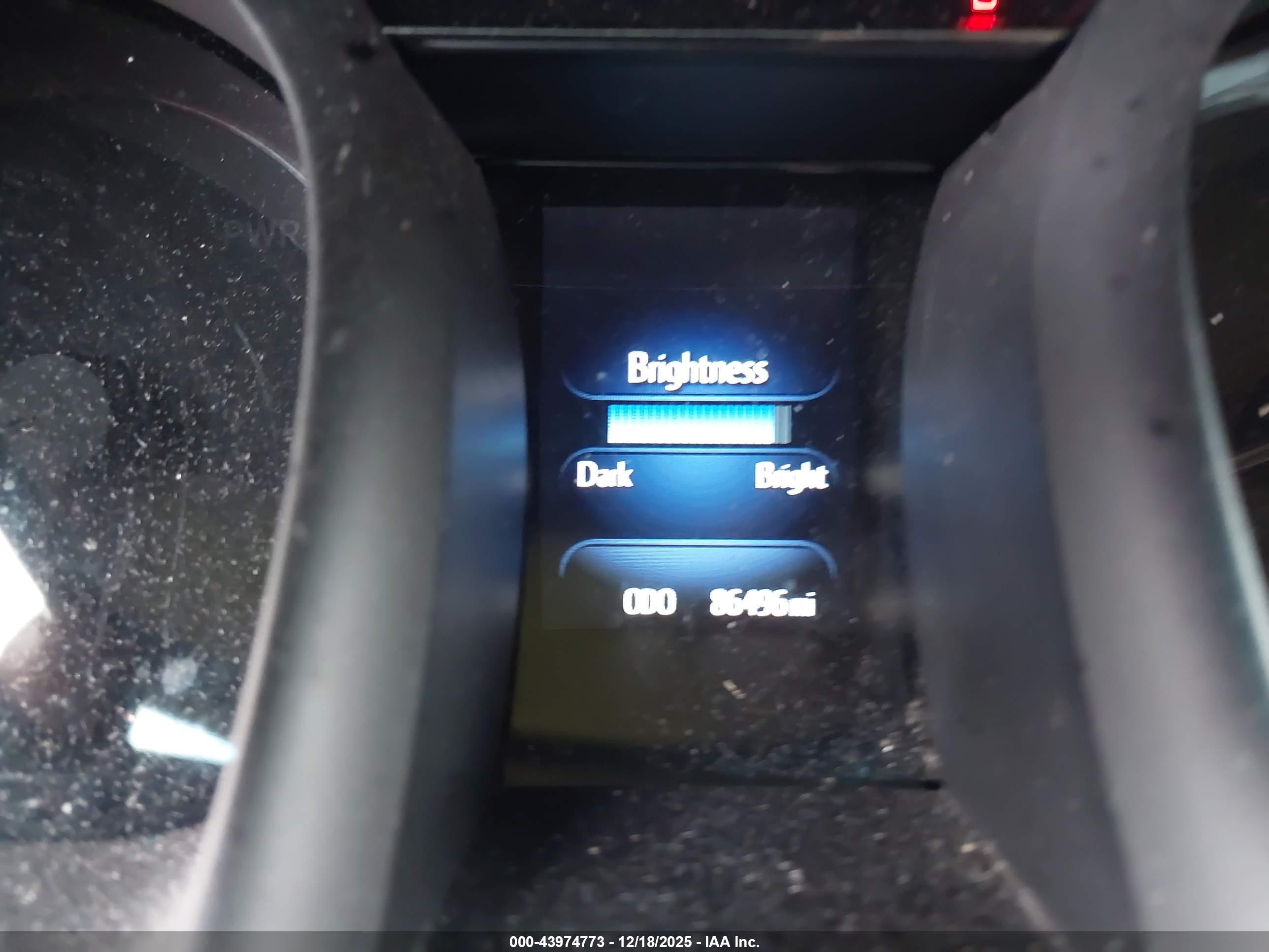 TOYOTA AVALON image 7