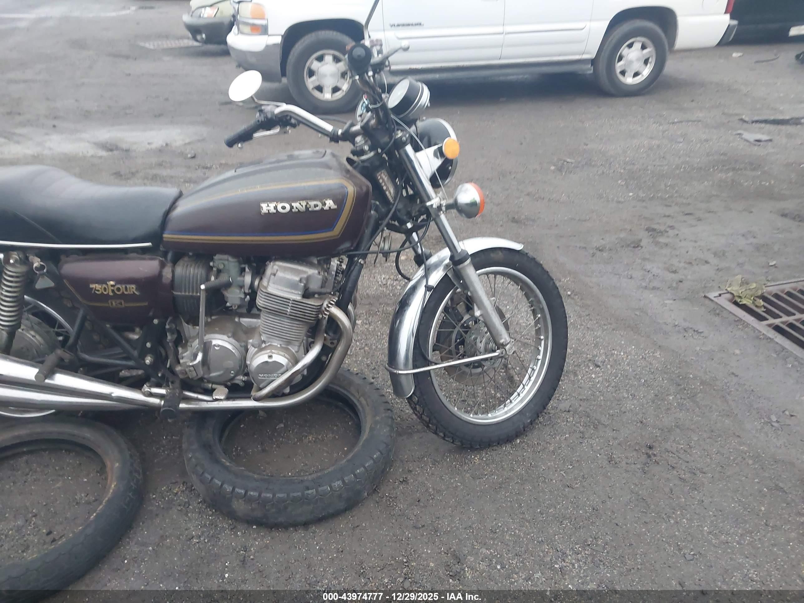 HONDA CB750 image 6