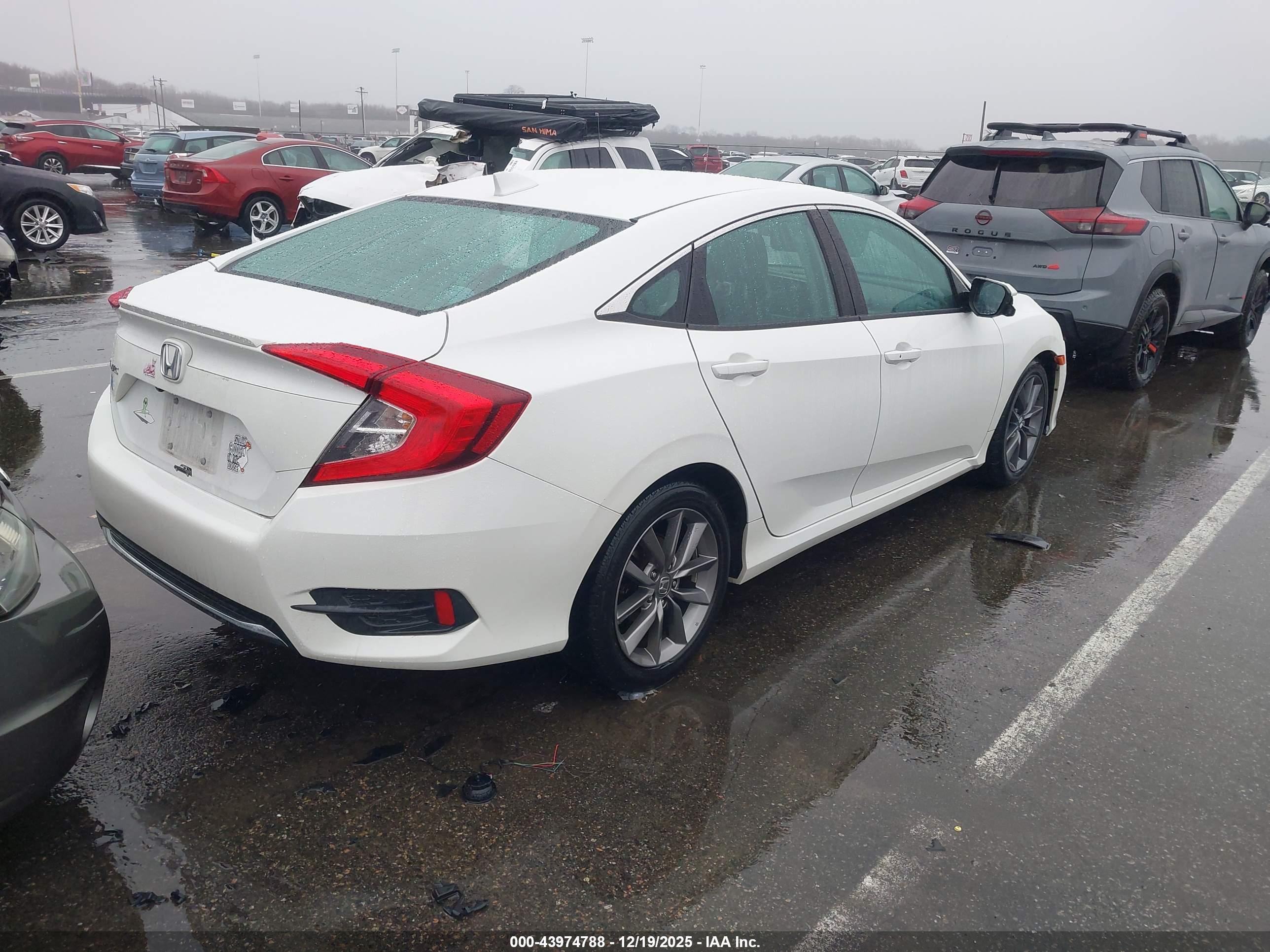 HONDA CIVIC image 4