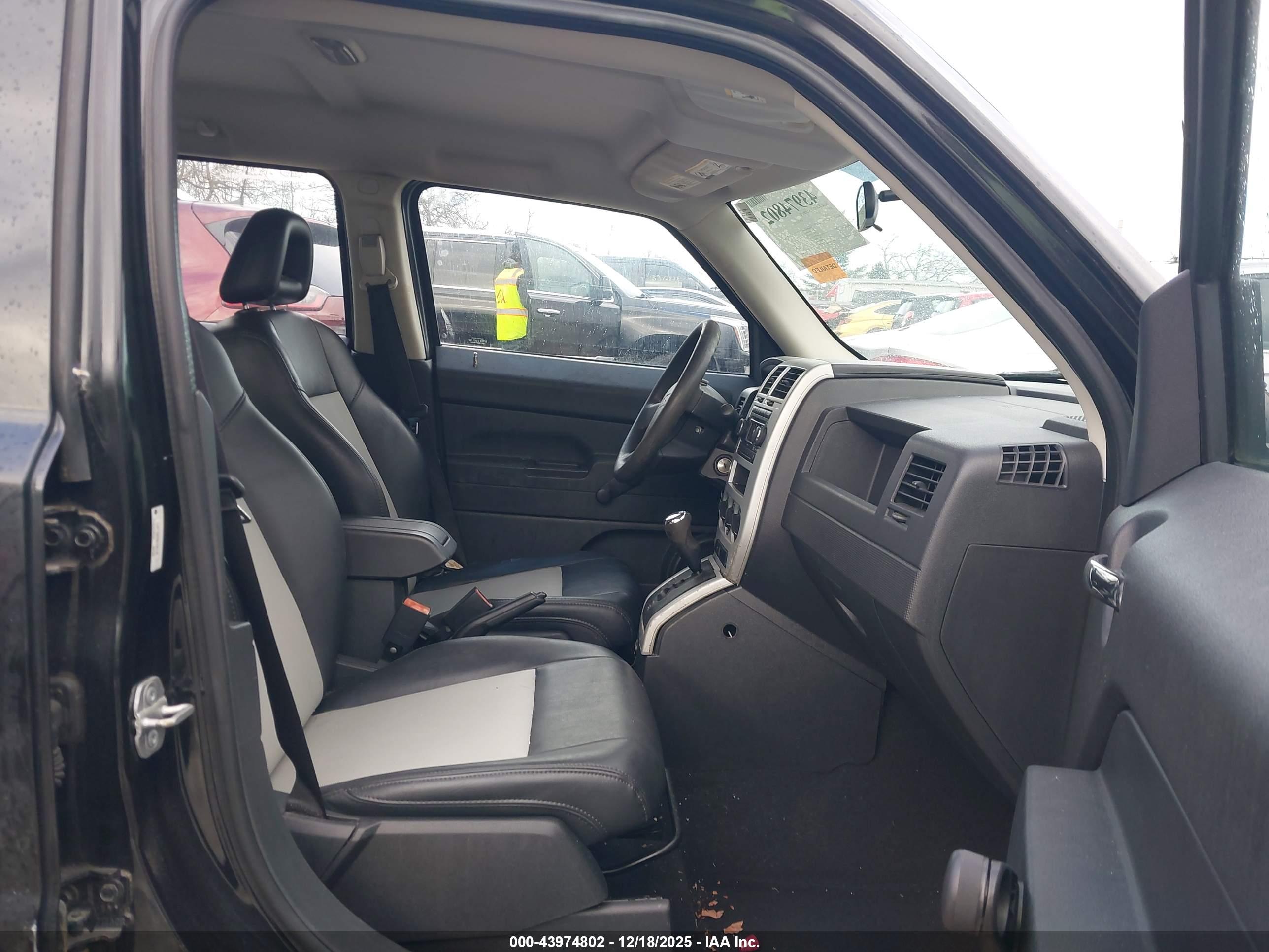 JEEP PATRIOT image 5