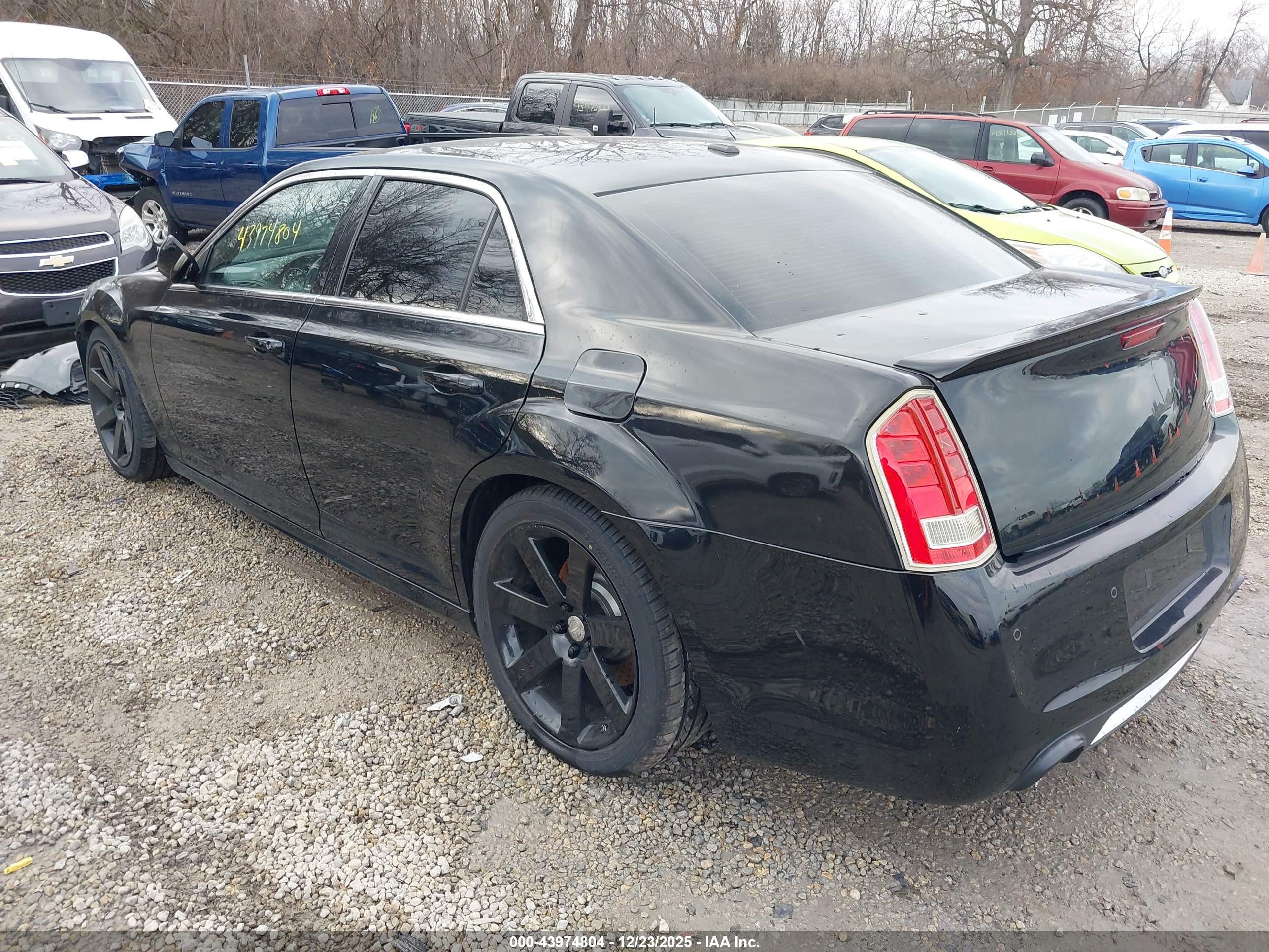 CHRYSLER 300 image 3