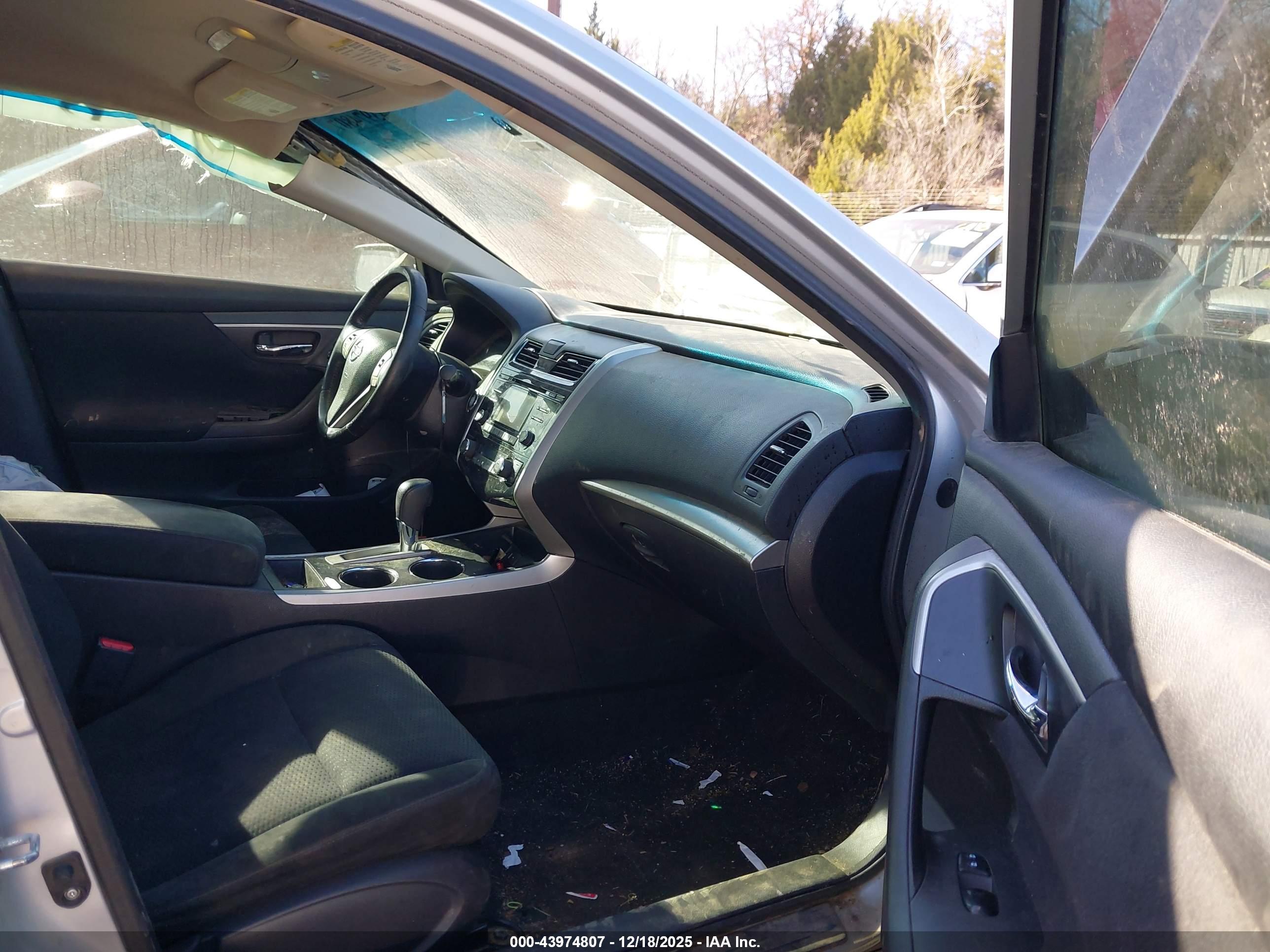 NISSAN ALTIMA image 5