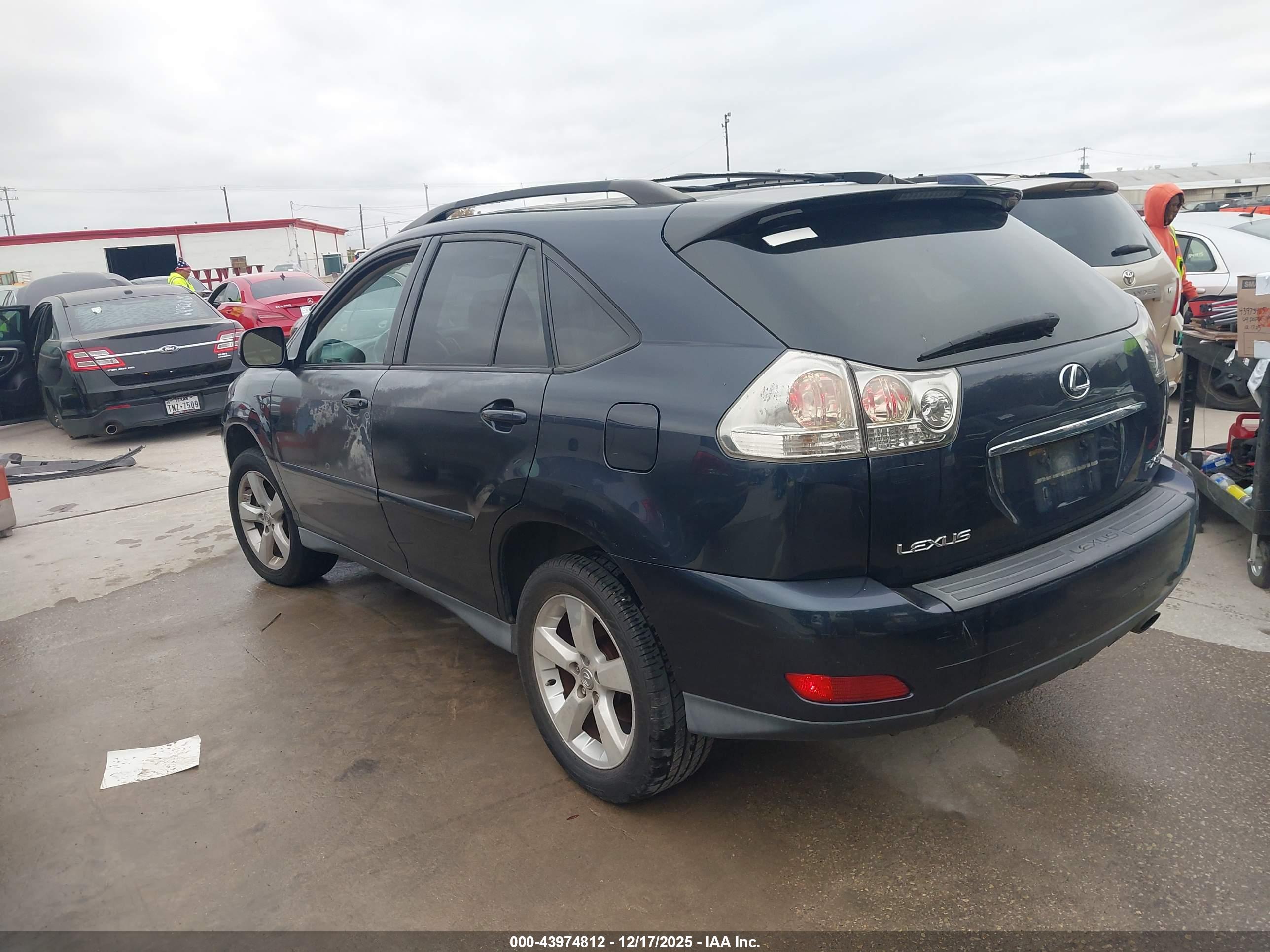 LEXUS RX image 3