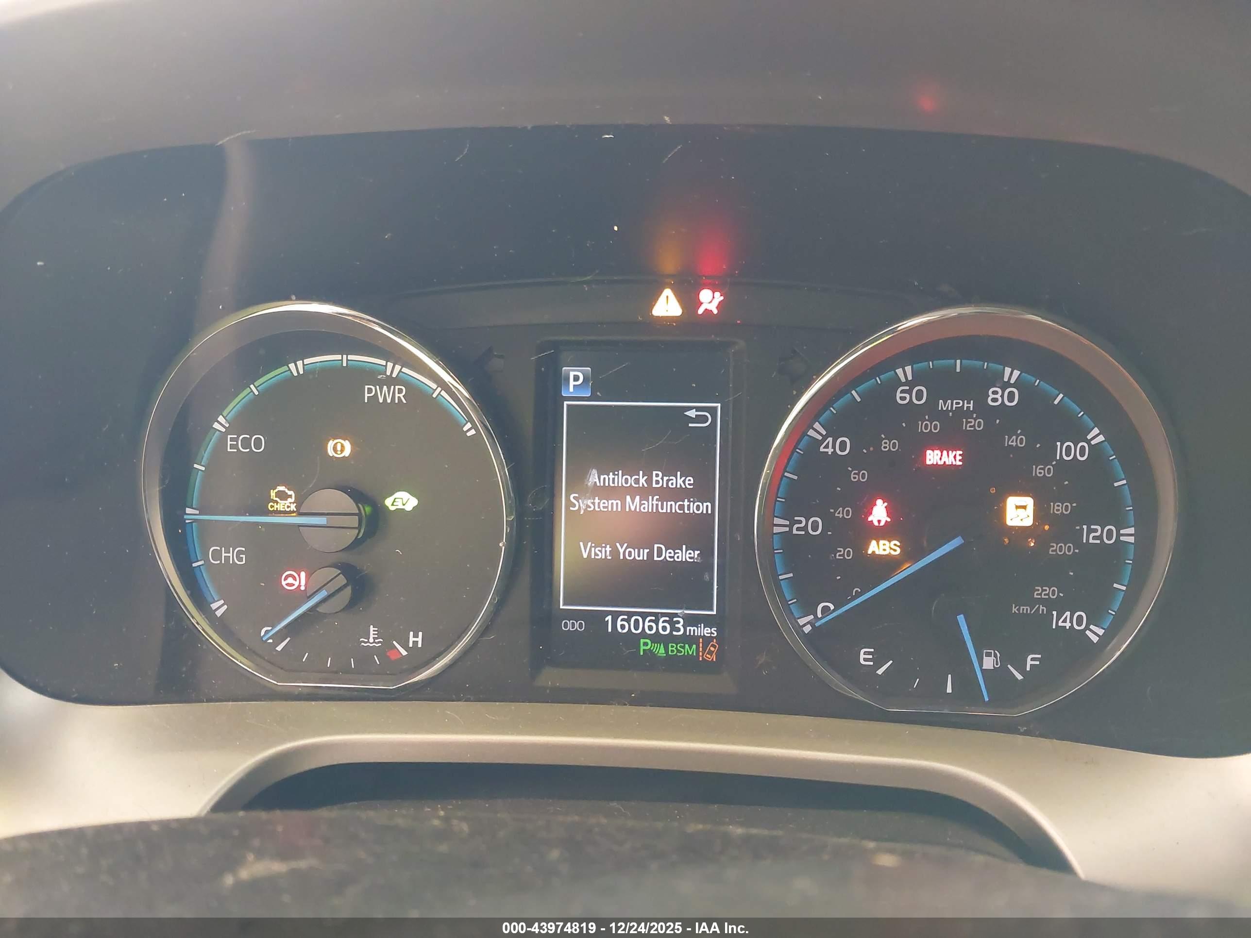 TOYOTA RAV4 image 7