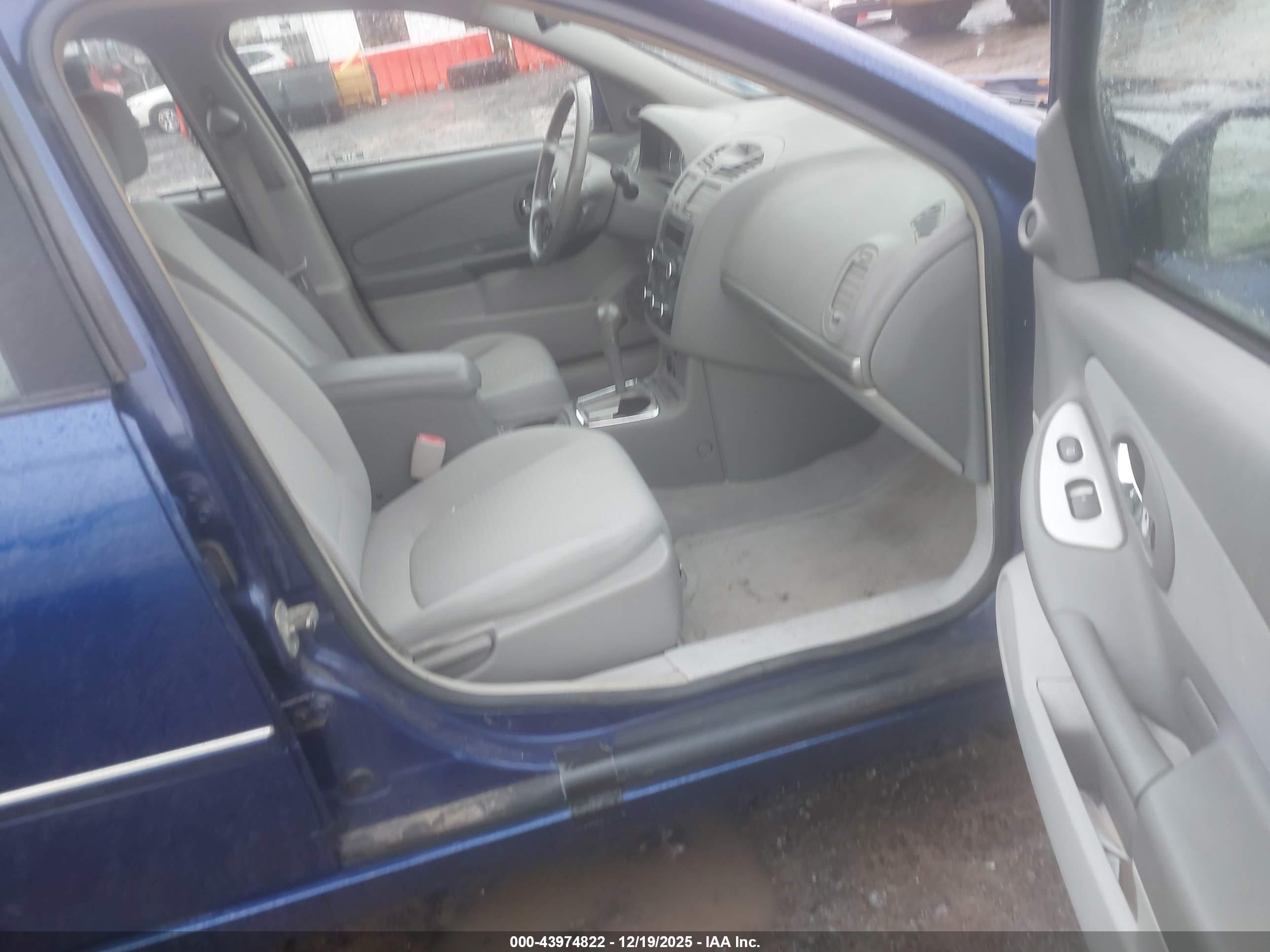 CHEVROLET MALIBU image 5