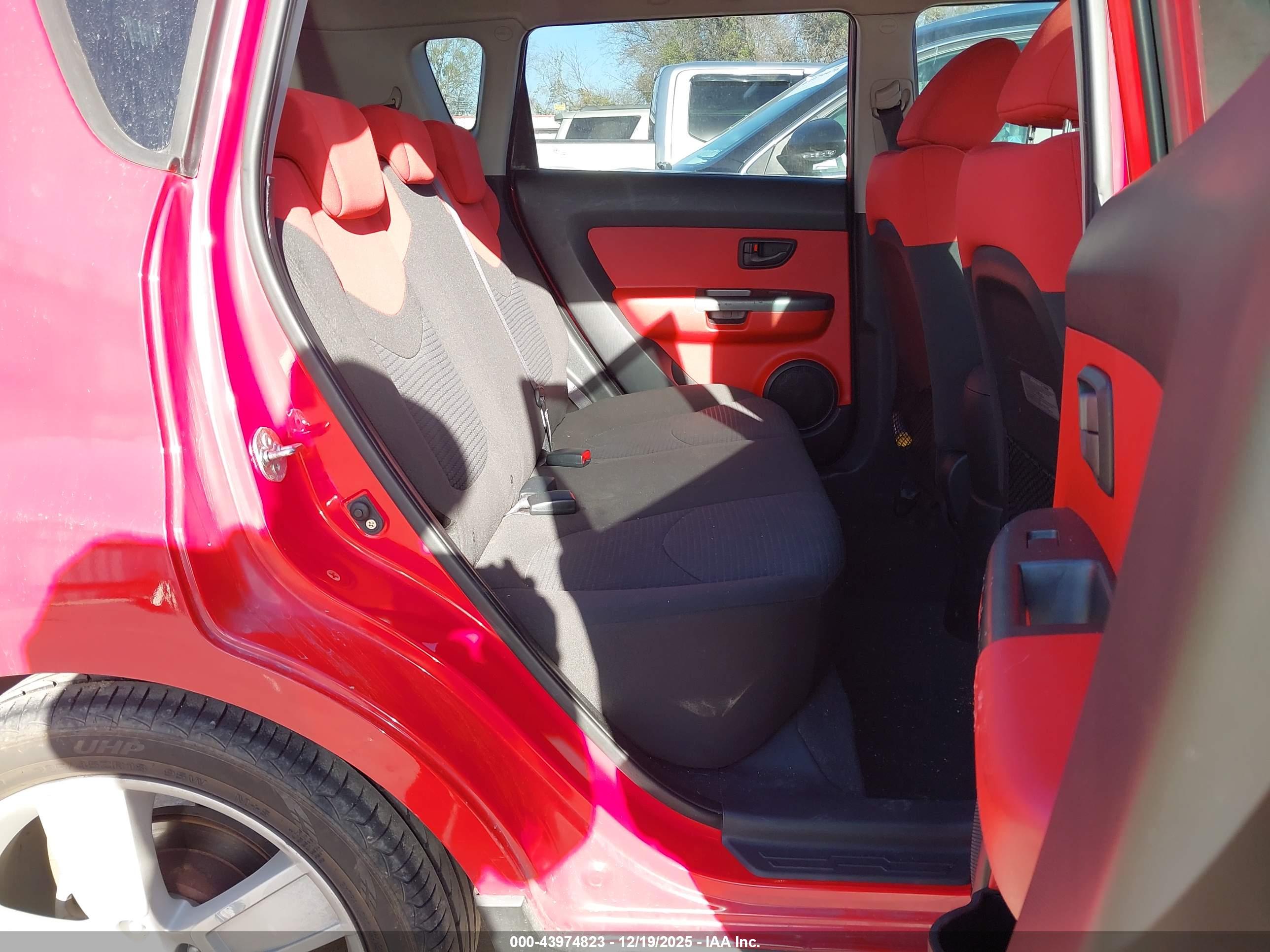 KIA SOUL image 8