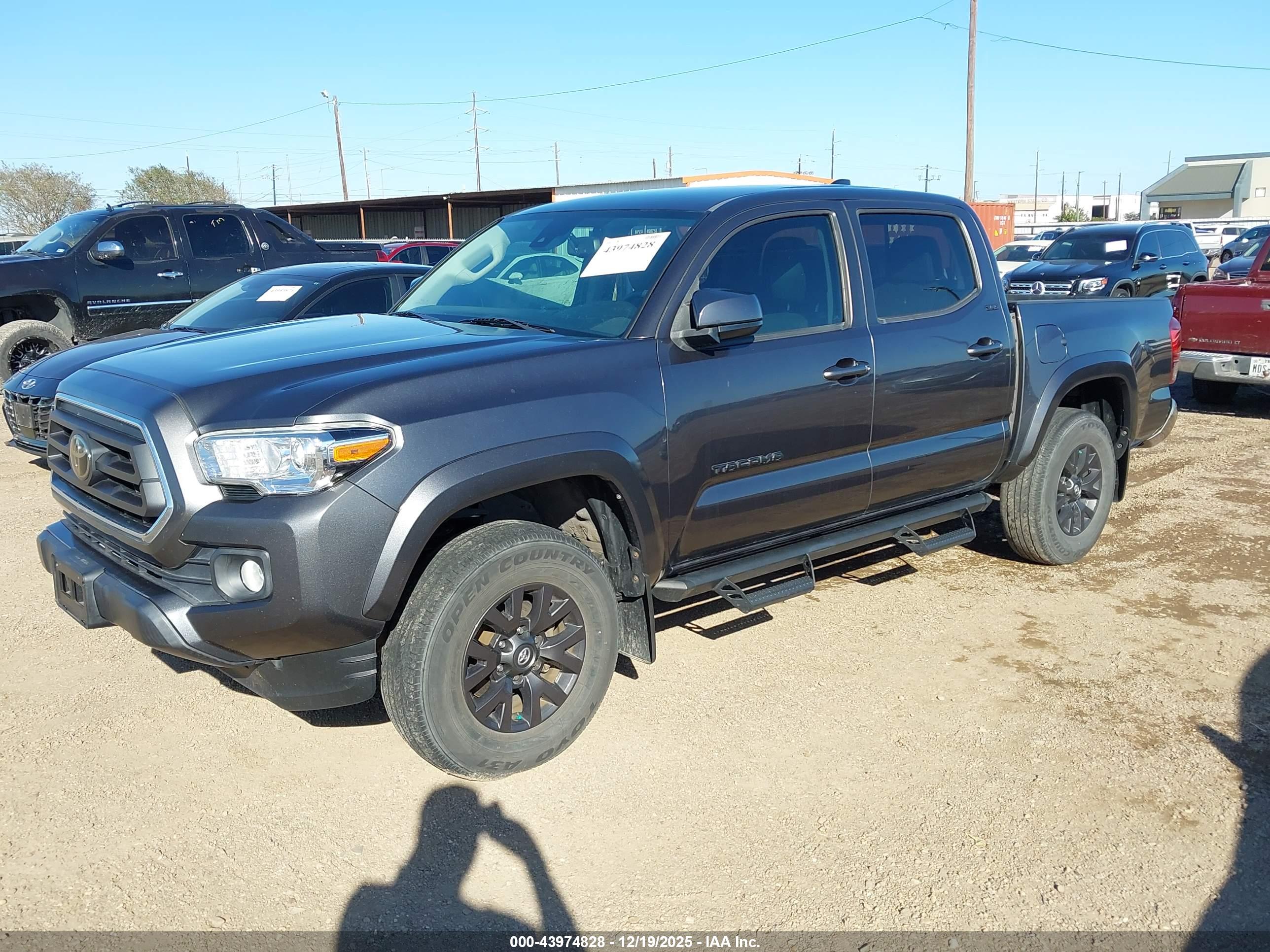 TOYOTA TACOMA image 2