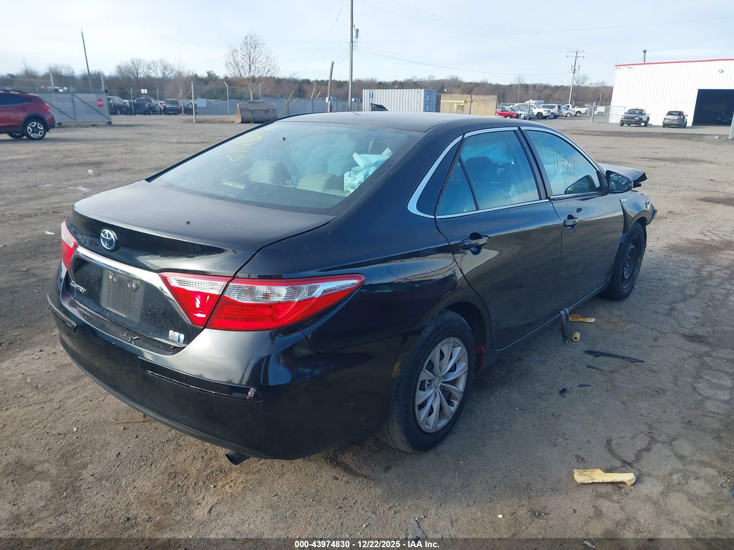 TOYOTA CAMRY image 4