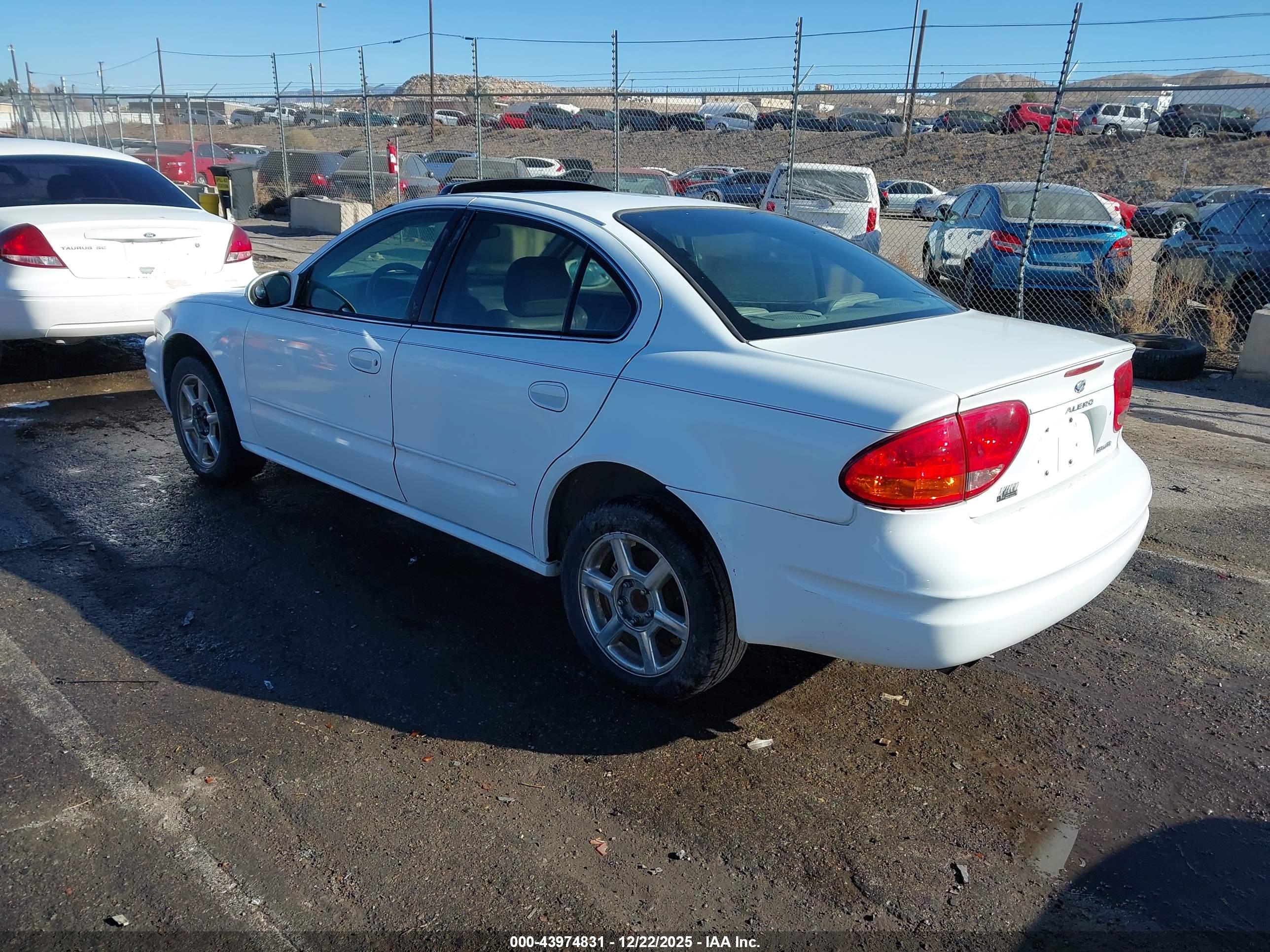 OLDSMOBILE ALERO image 3