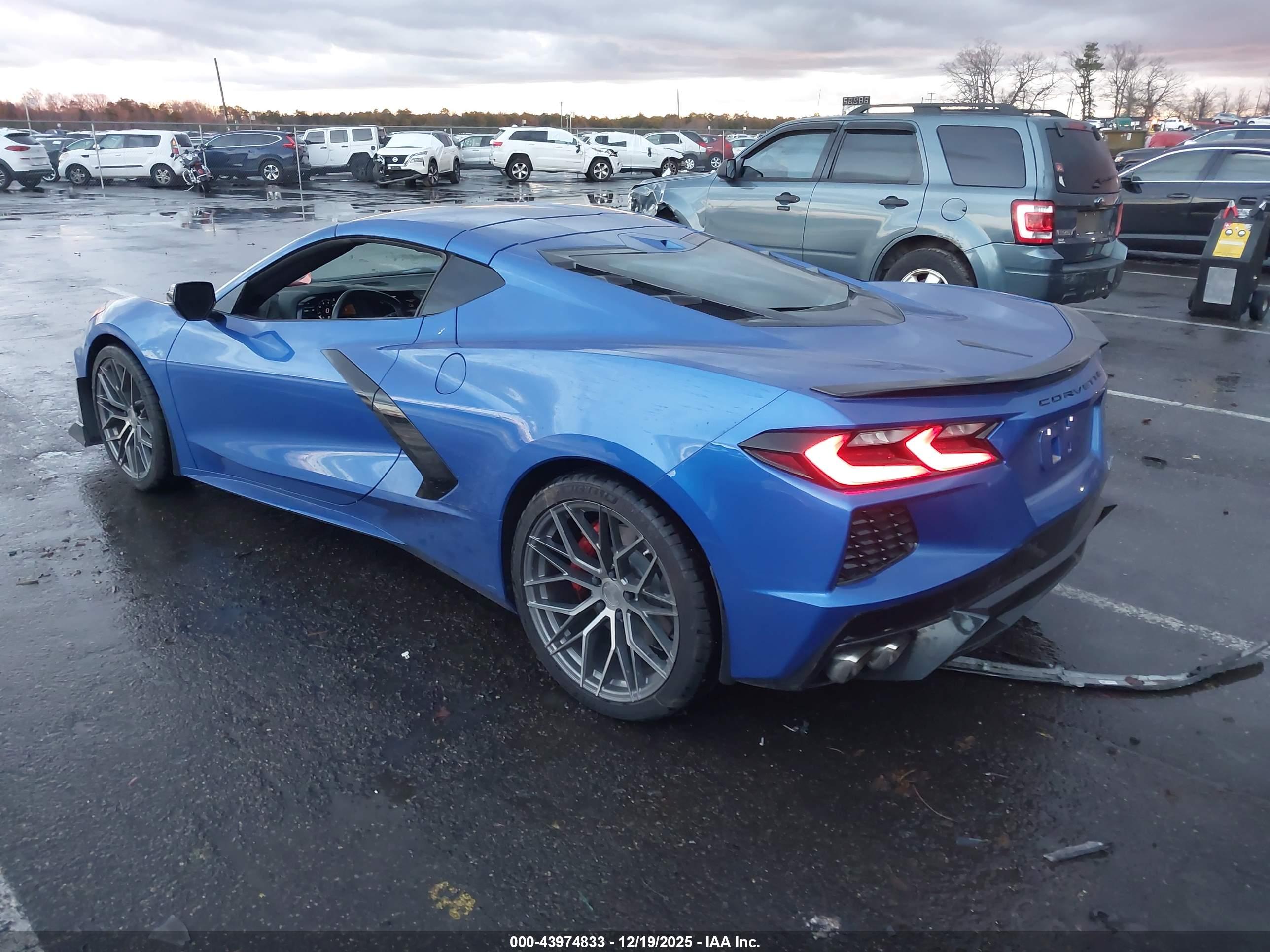 CHEVROLET CORVETTE image 3