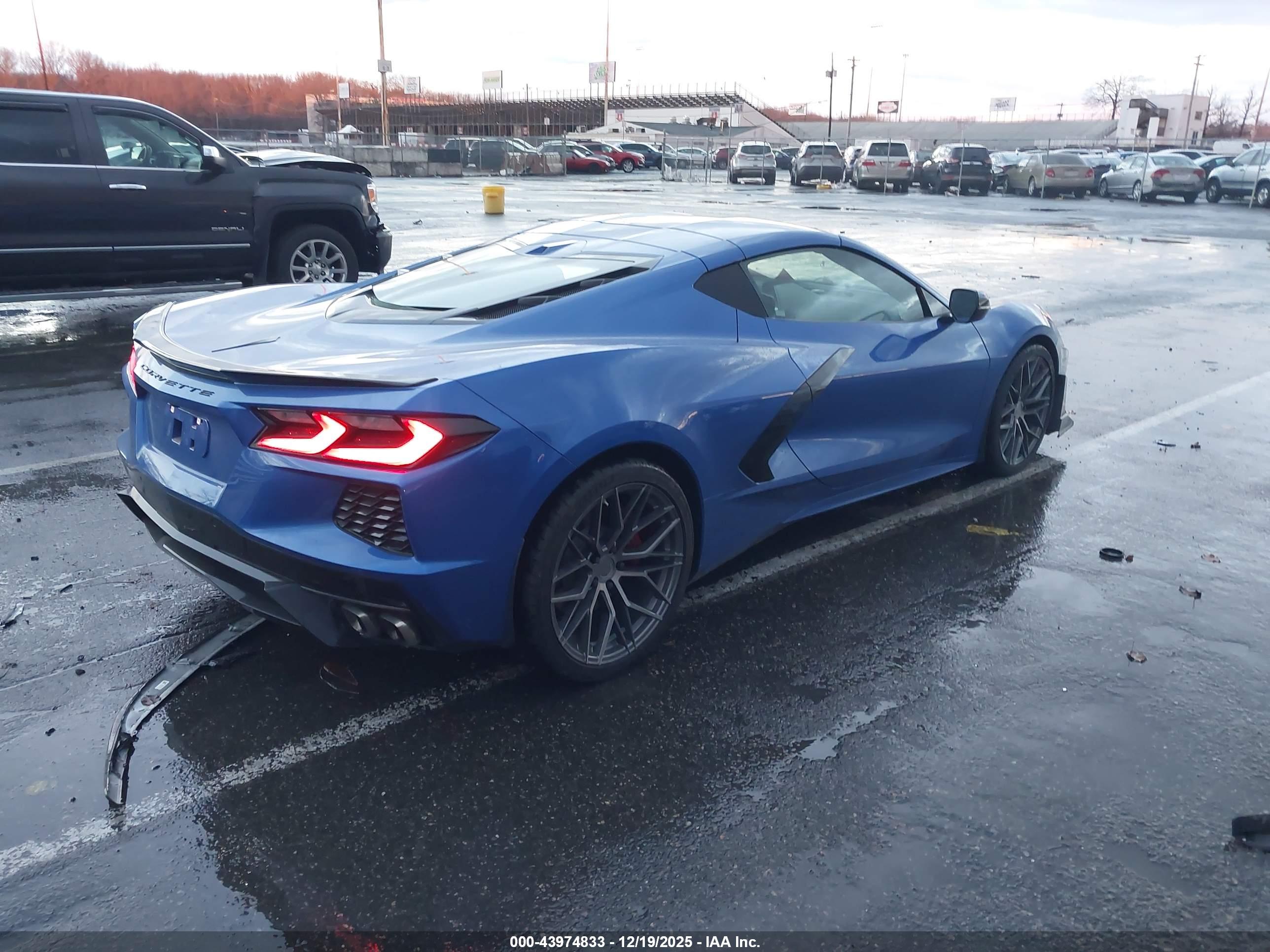 CHEVROLET CORVETTE image 4