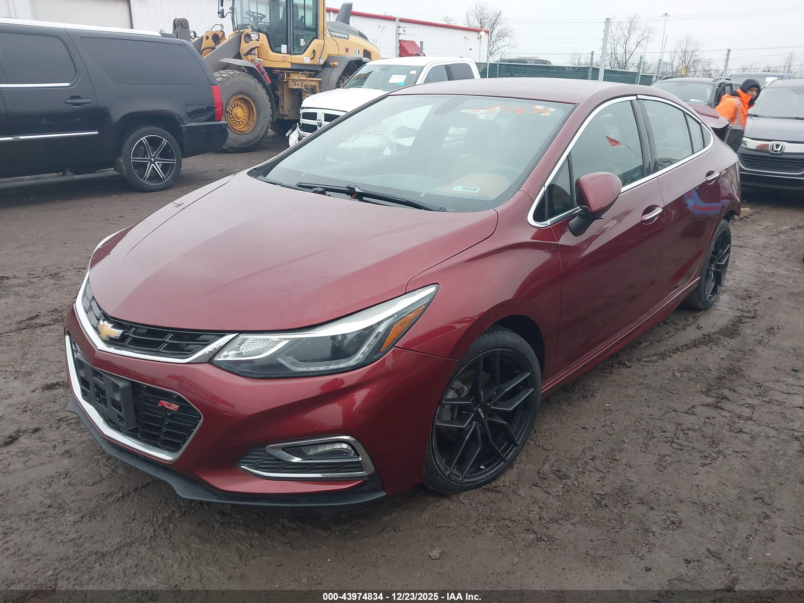CHEVROLET CRUZE image 2