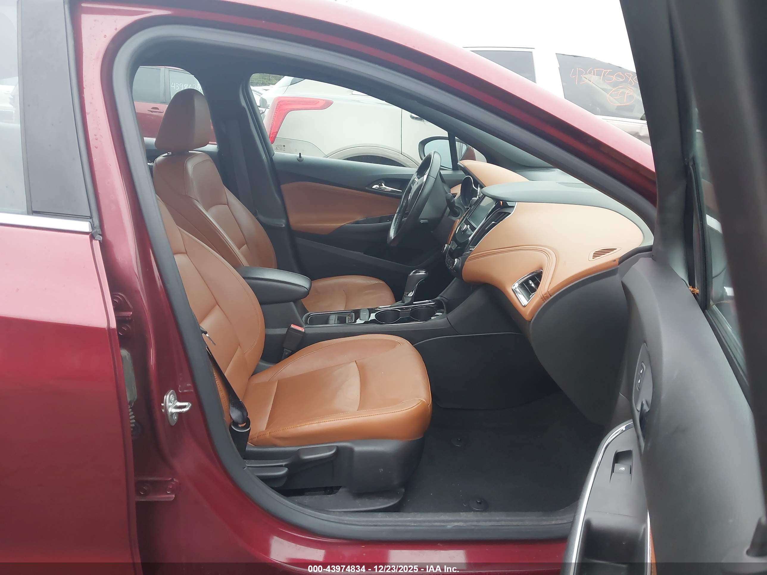 CHEVROLET CRUZE image 5