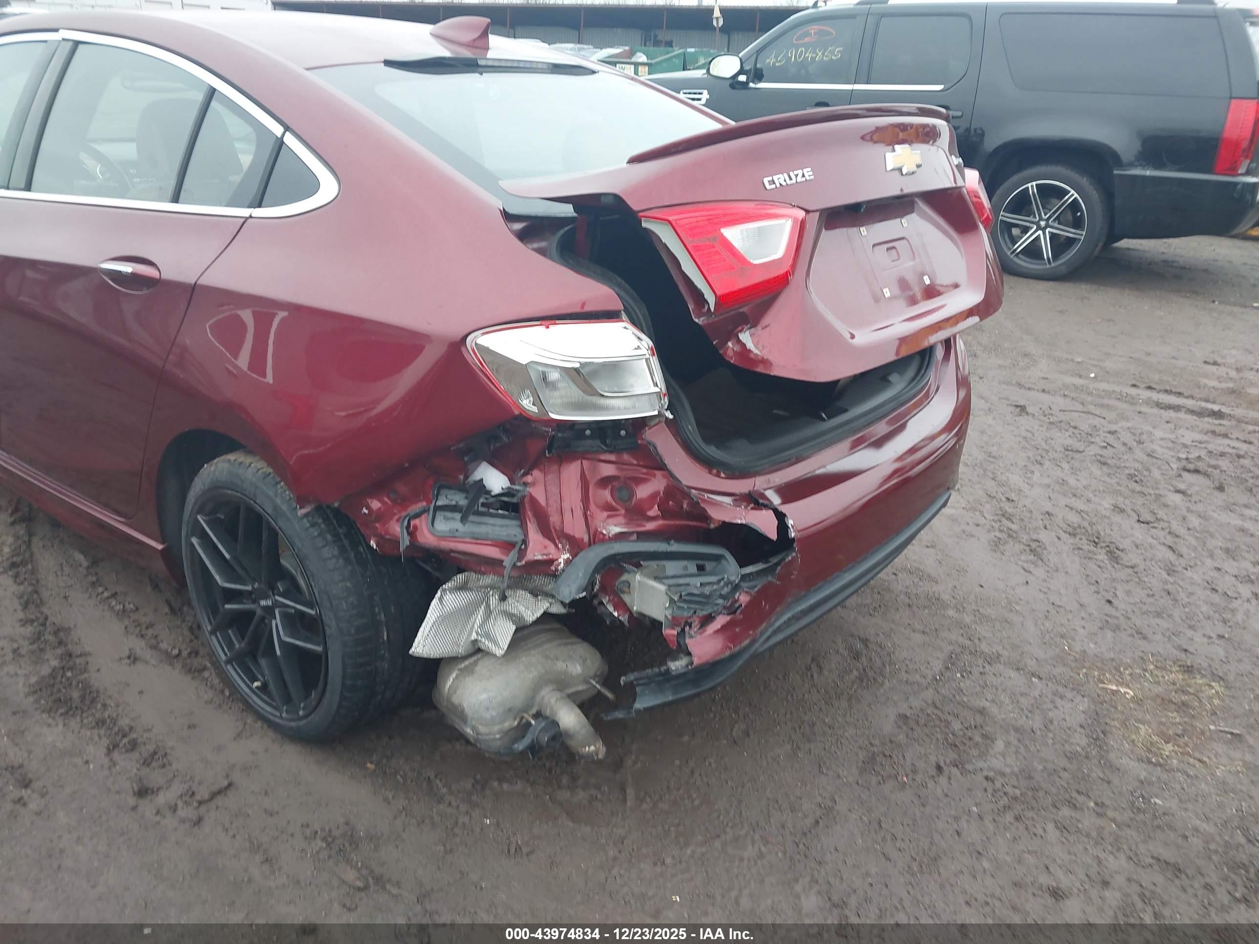 CHEVROLET CRUZE image 6