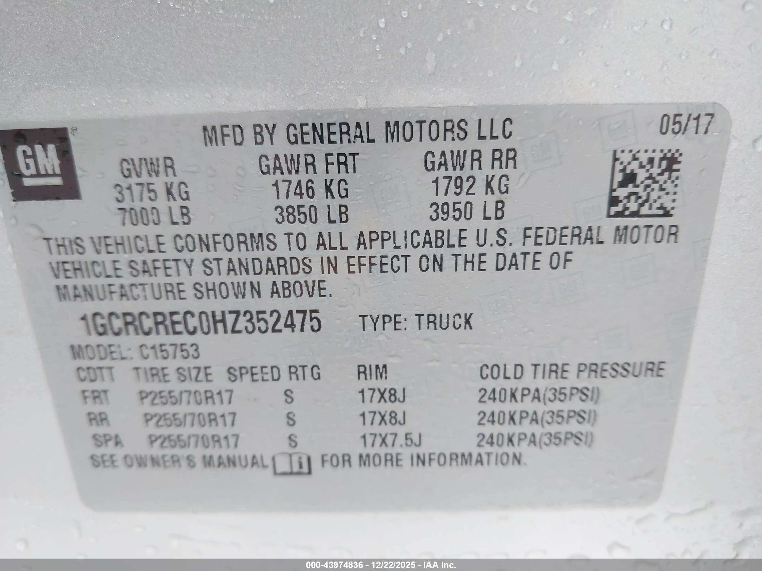 CHEVROLET SILVERADO image 9
