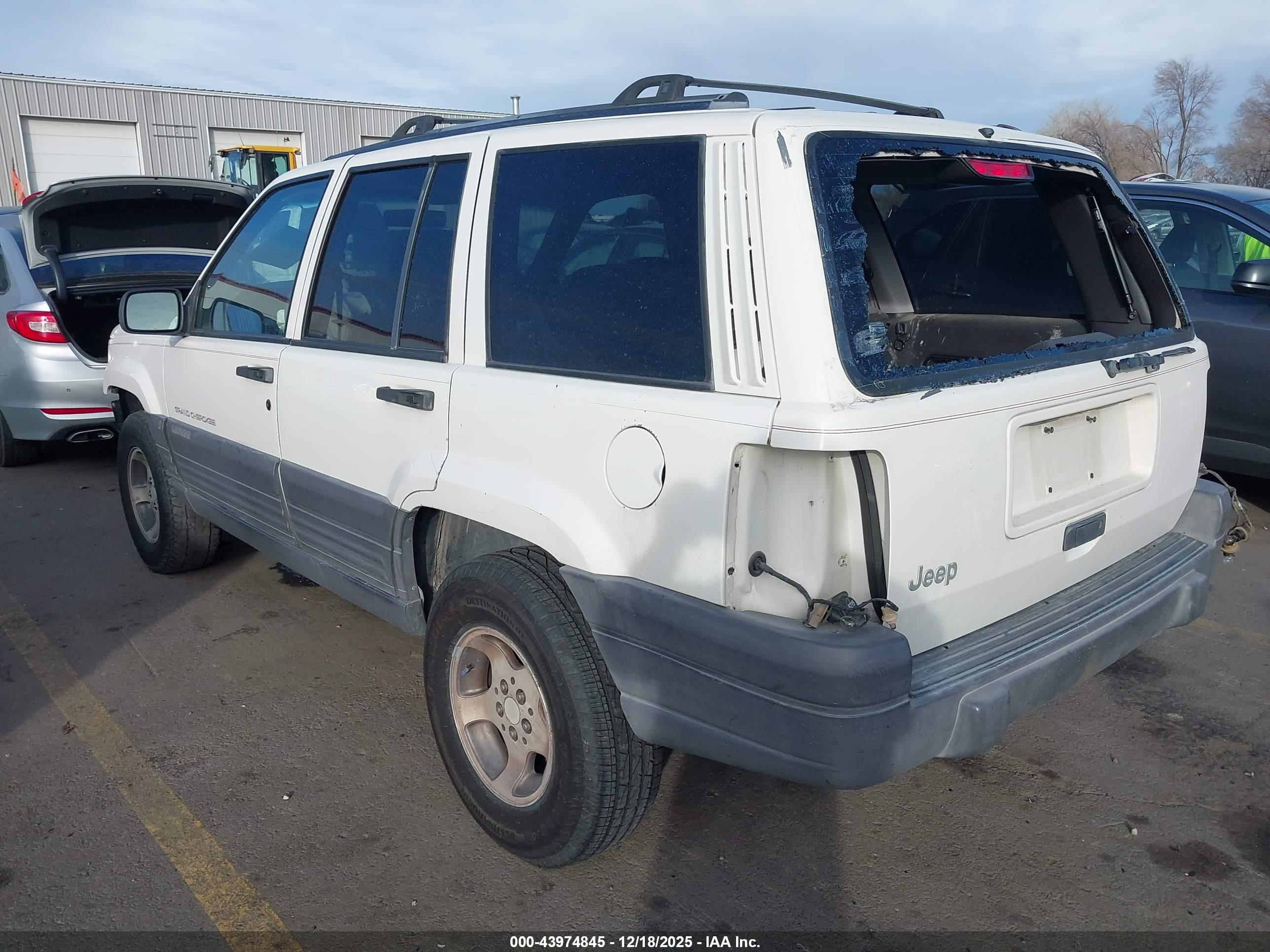 JEEP GRAND image 3