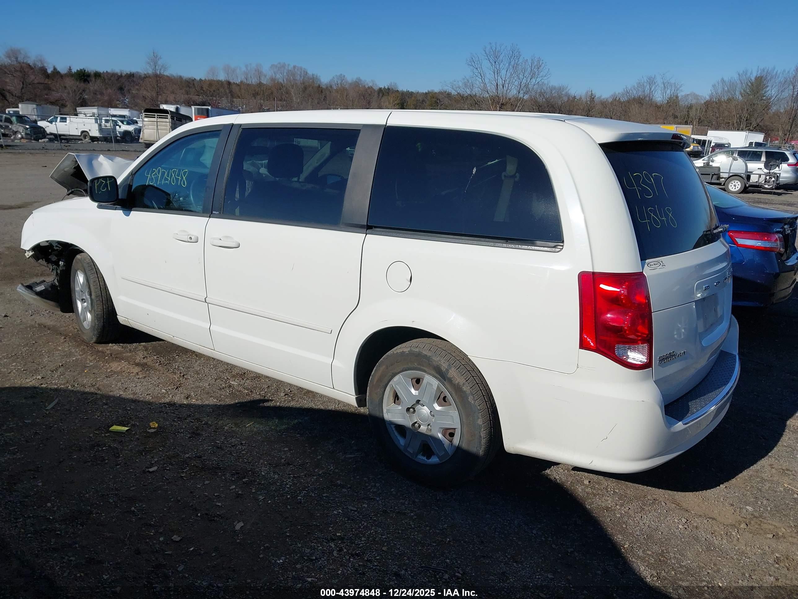 DODGE GRAND image 3
