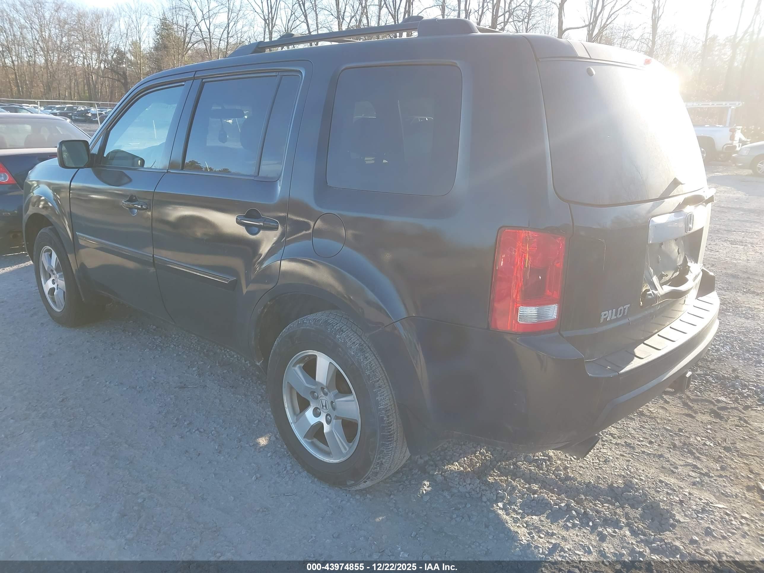 HONDA PILOT image 3