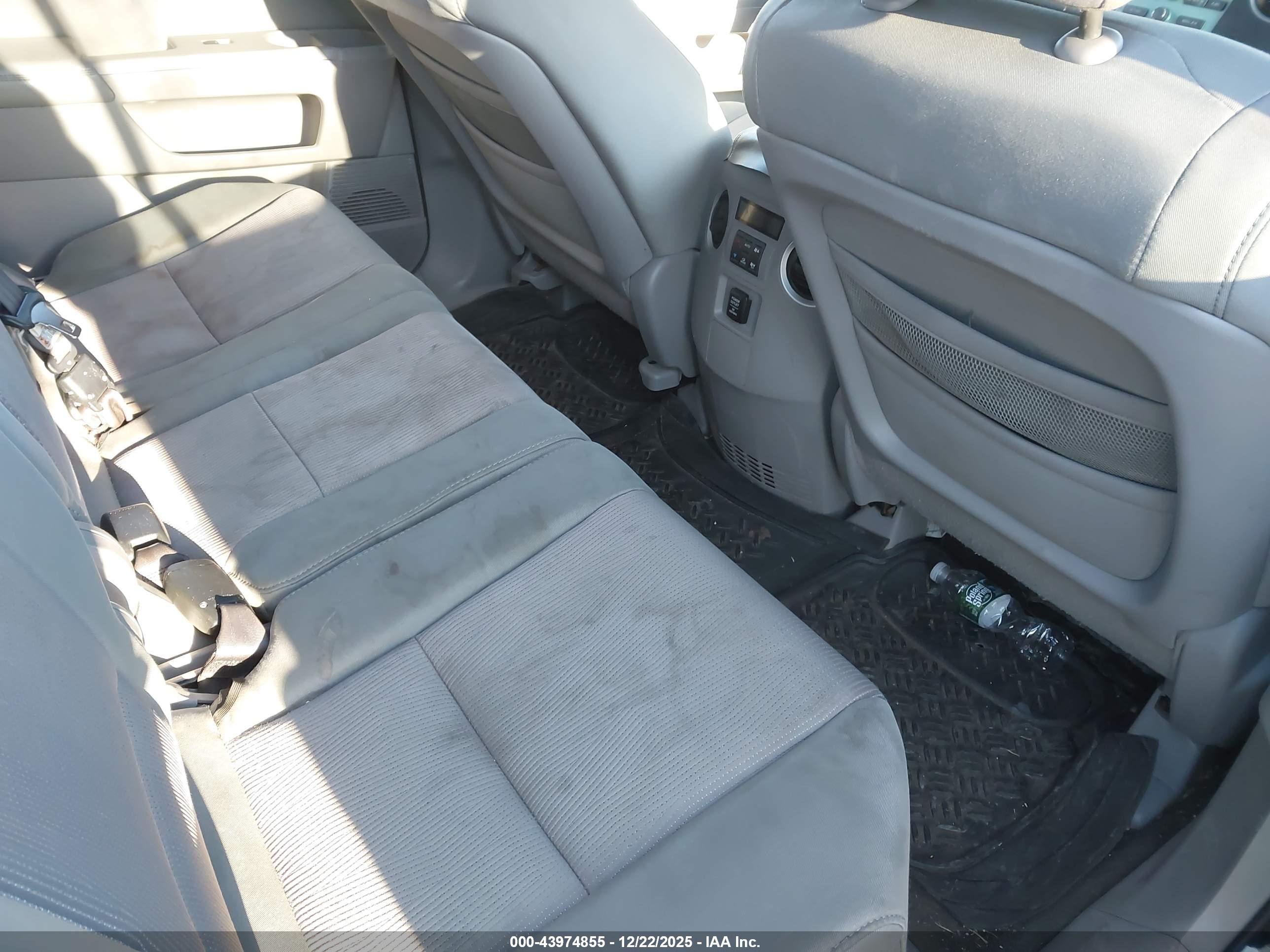 HONDA PILOT image 8