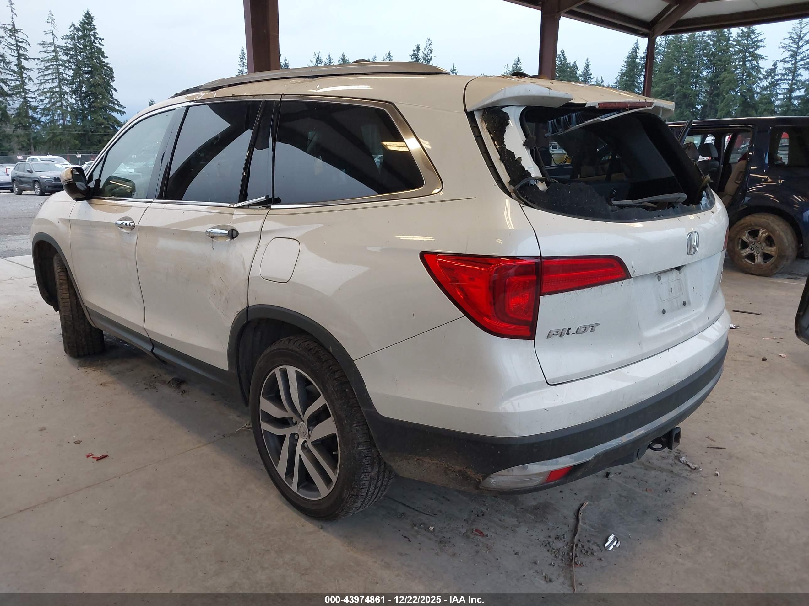 HONDA PILOT image 3