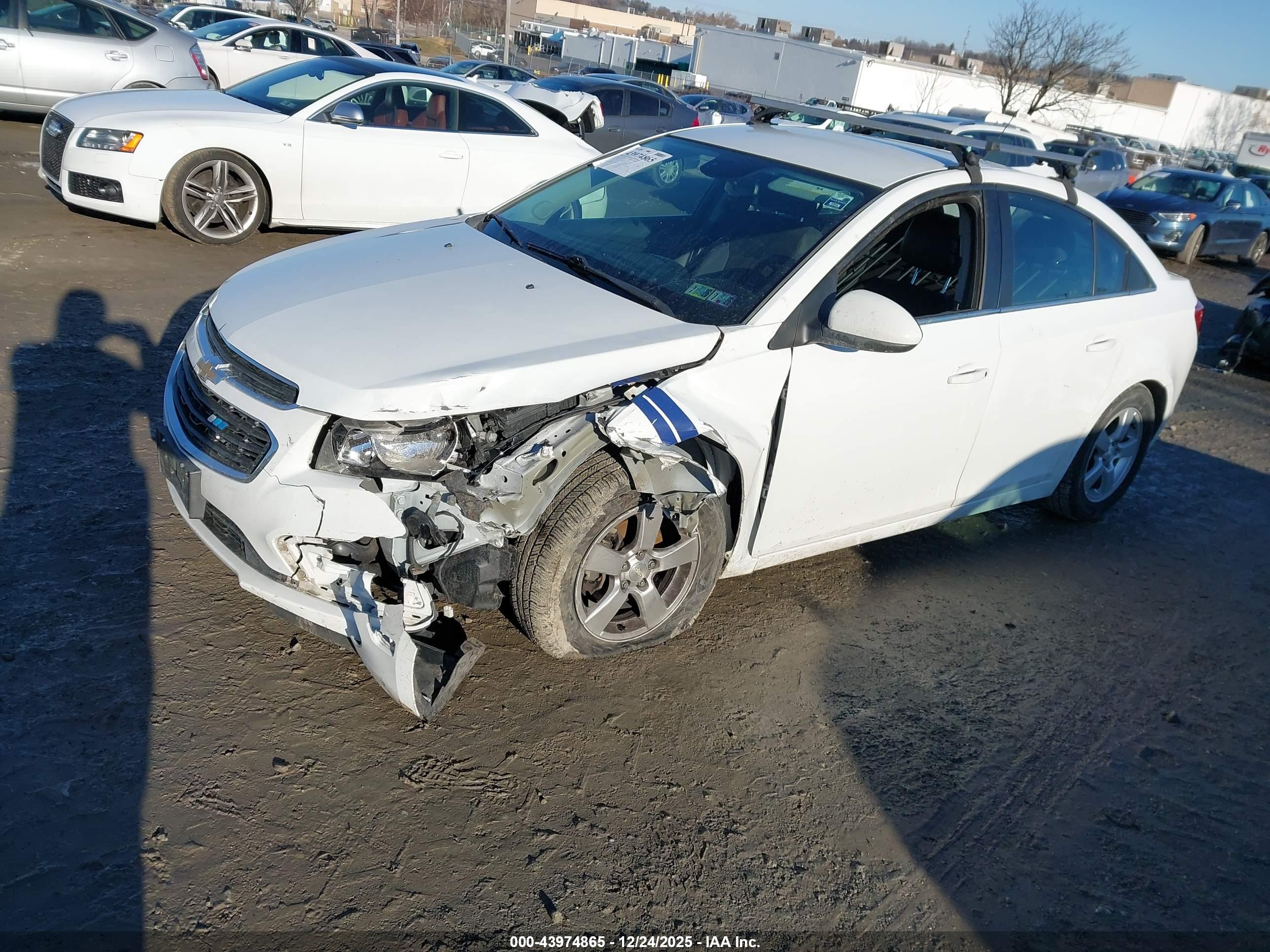 CHEVROLET CRUZE image 2