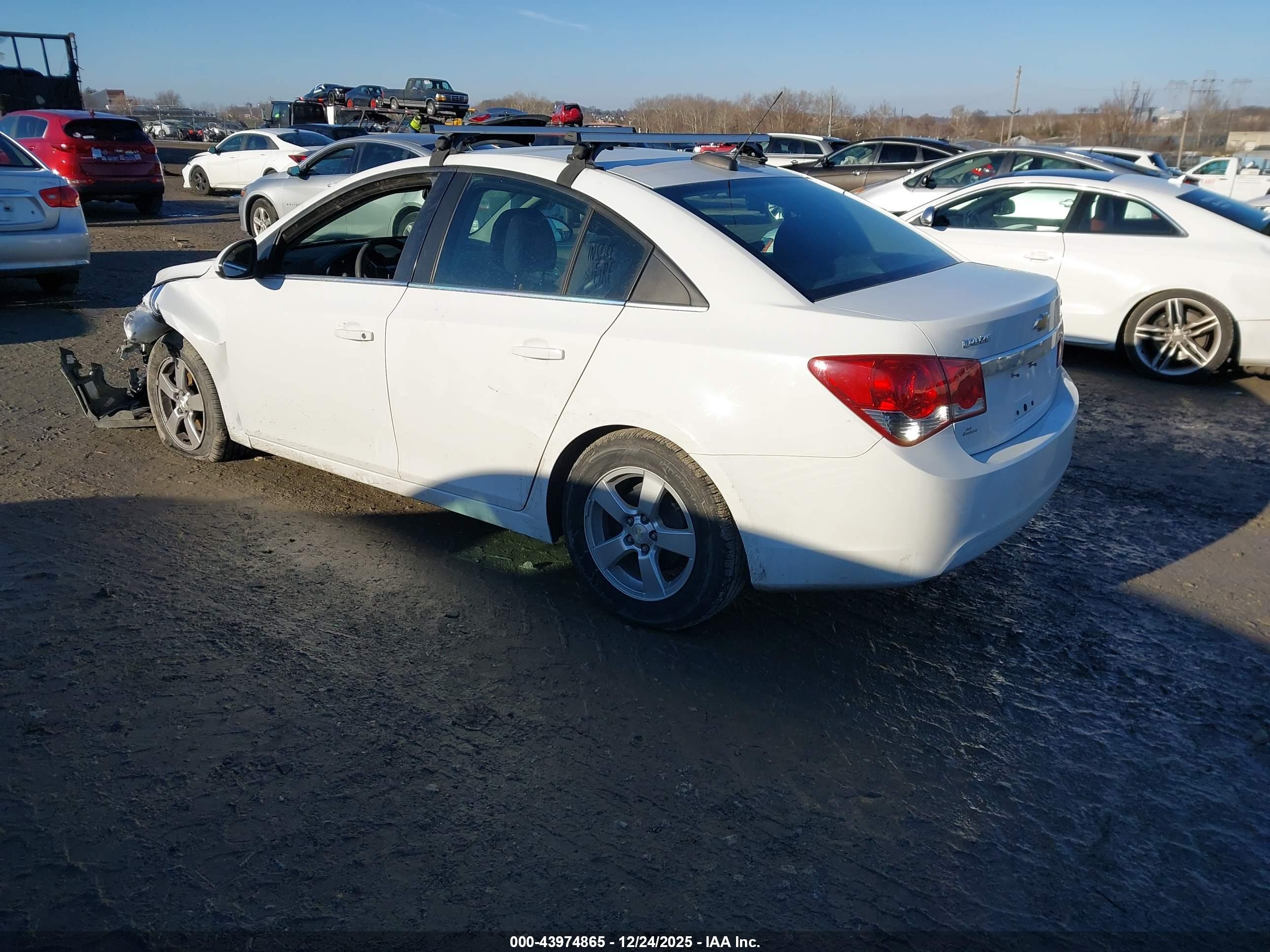 CHEVROLET CRUZE image 3
