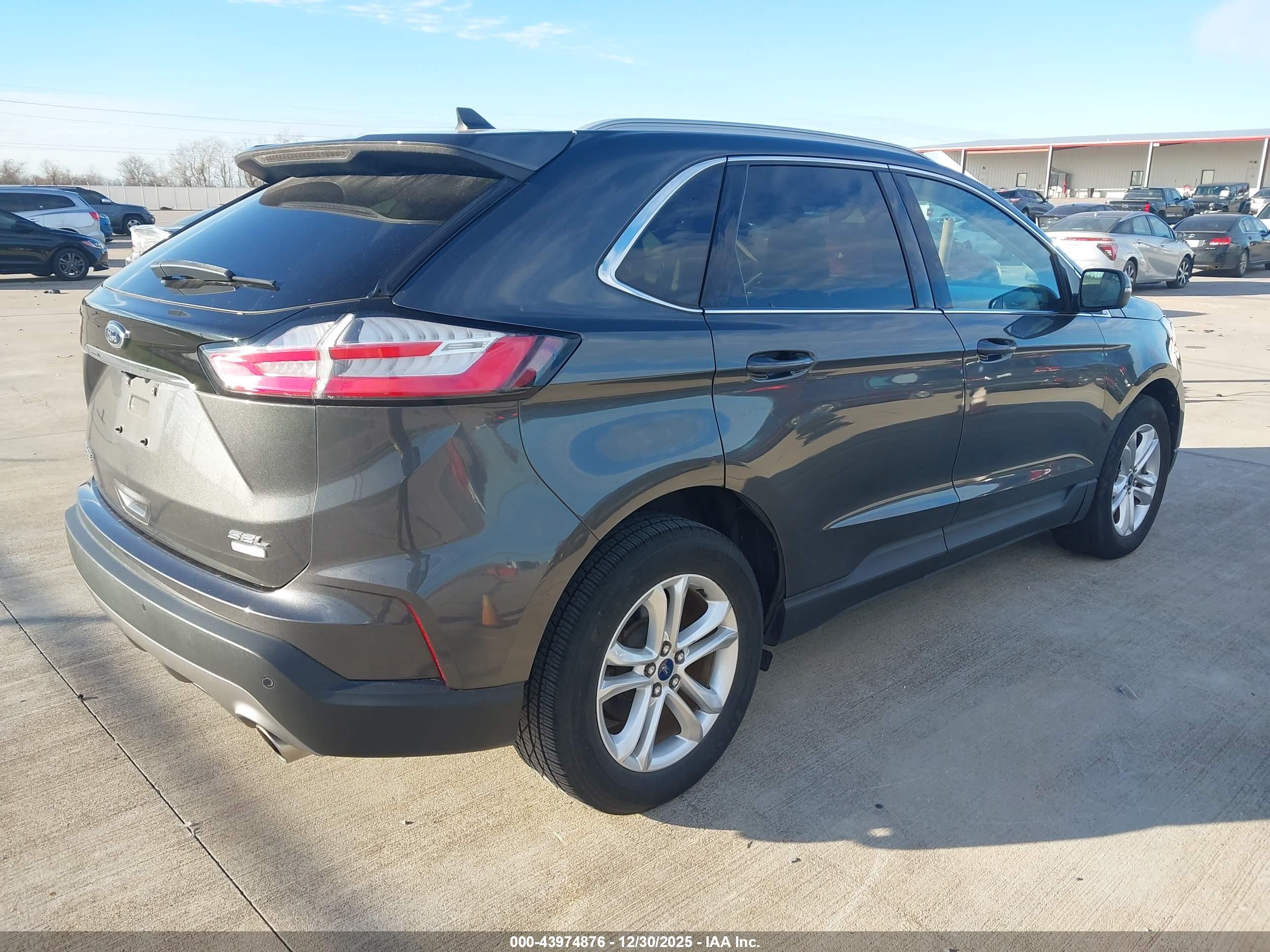 FORD EDGE image 4