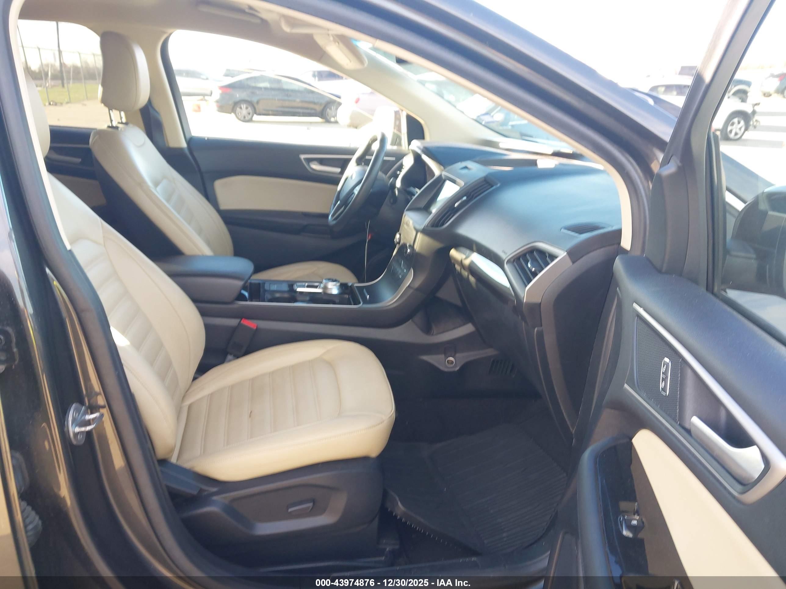 FORD EDGE image 5