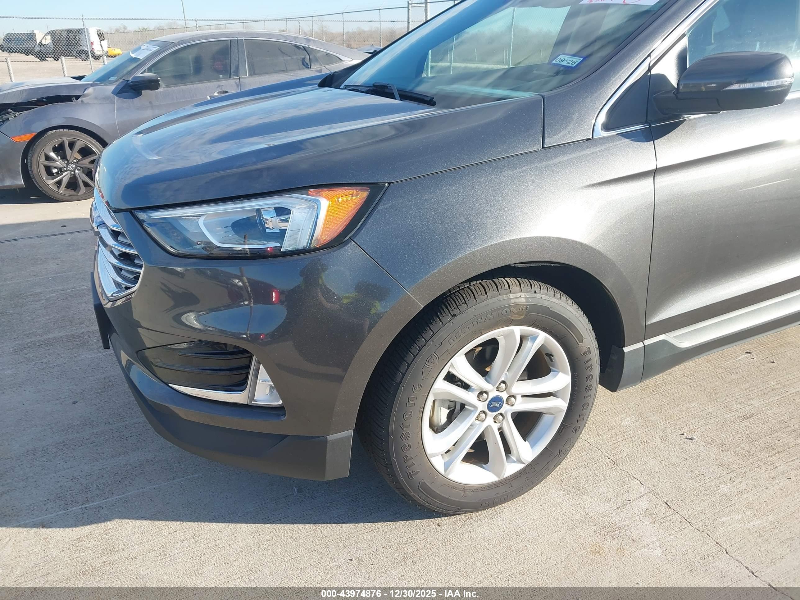 FORD EDGE image 6