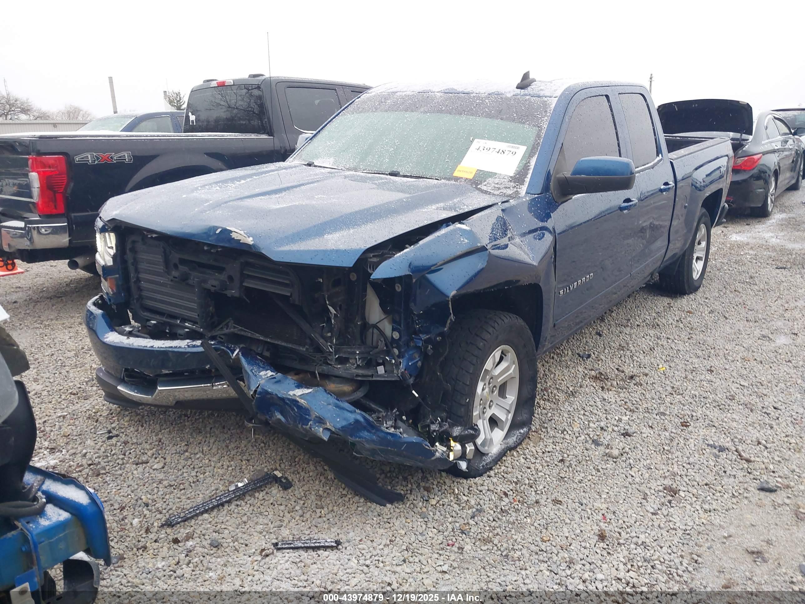 CHEVROLET SILVERADO image 2
