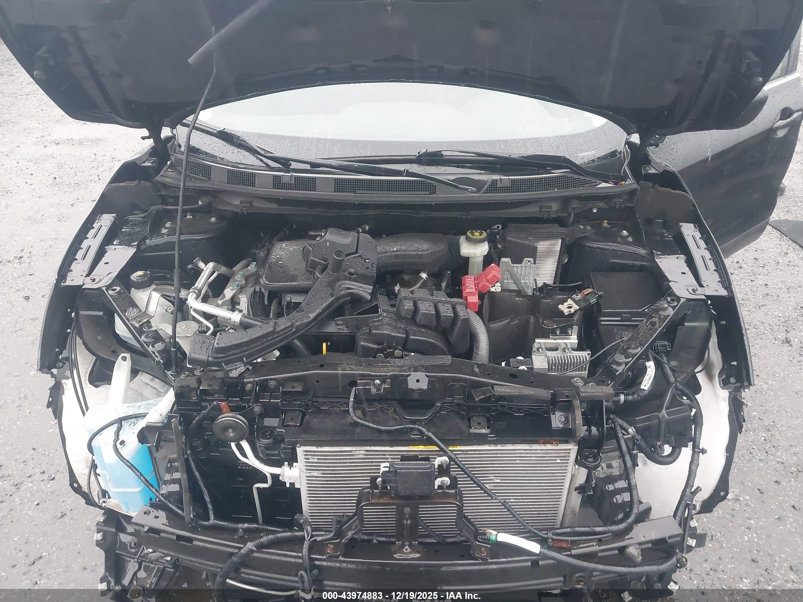 NISSAN ROGUE image 10