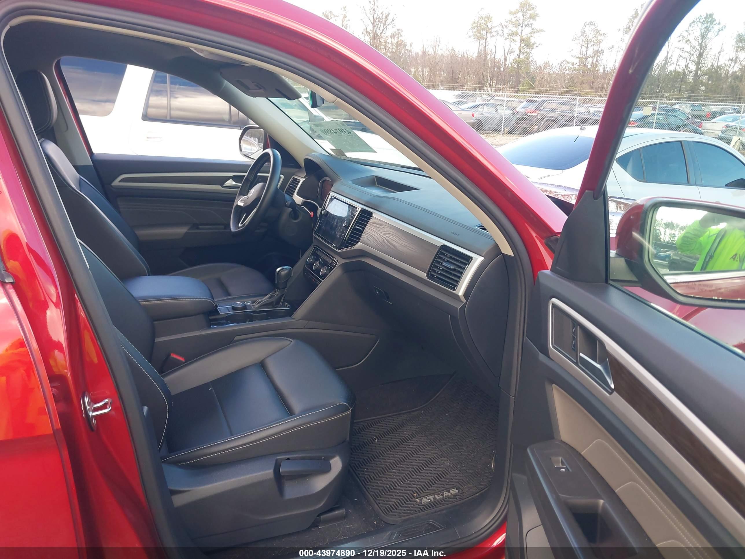 VOLKSWAGEN ATLAS image 5