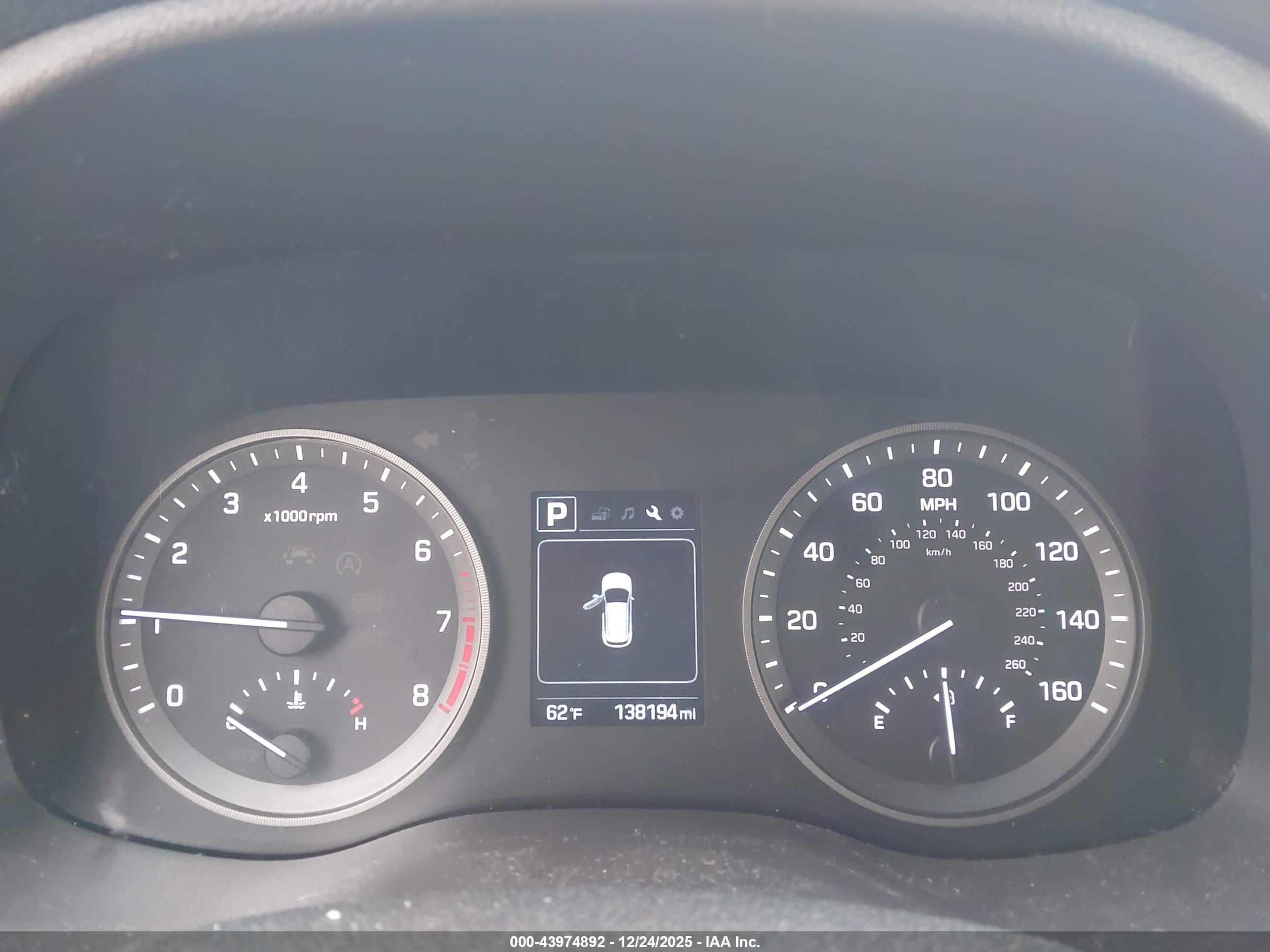 HYUNDAI TUCSON image 7