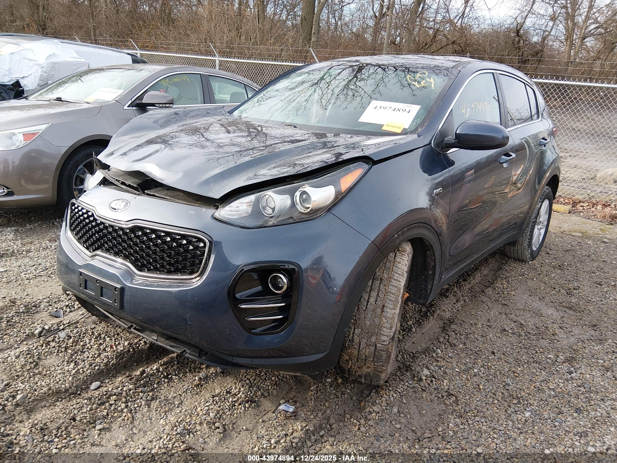 KIA SPORTAGE image 2