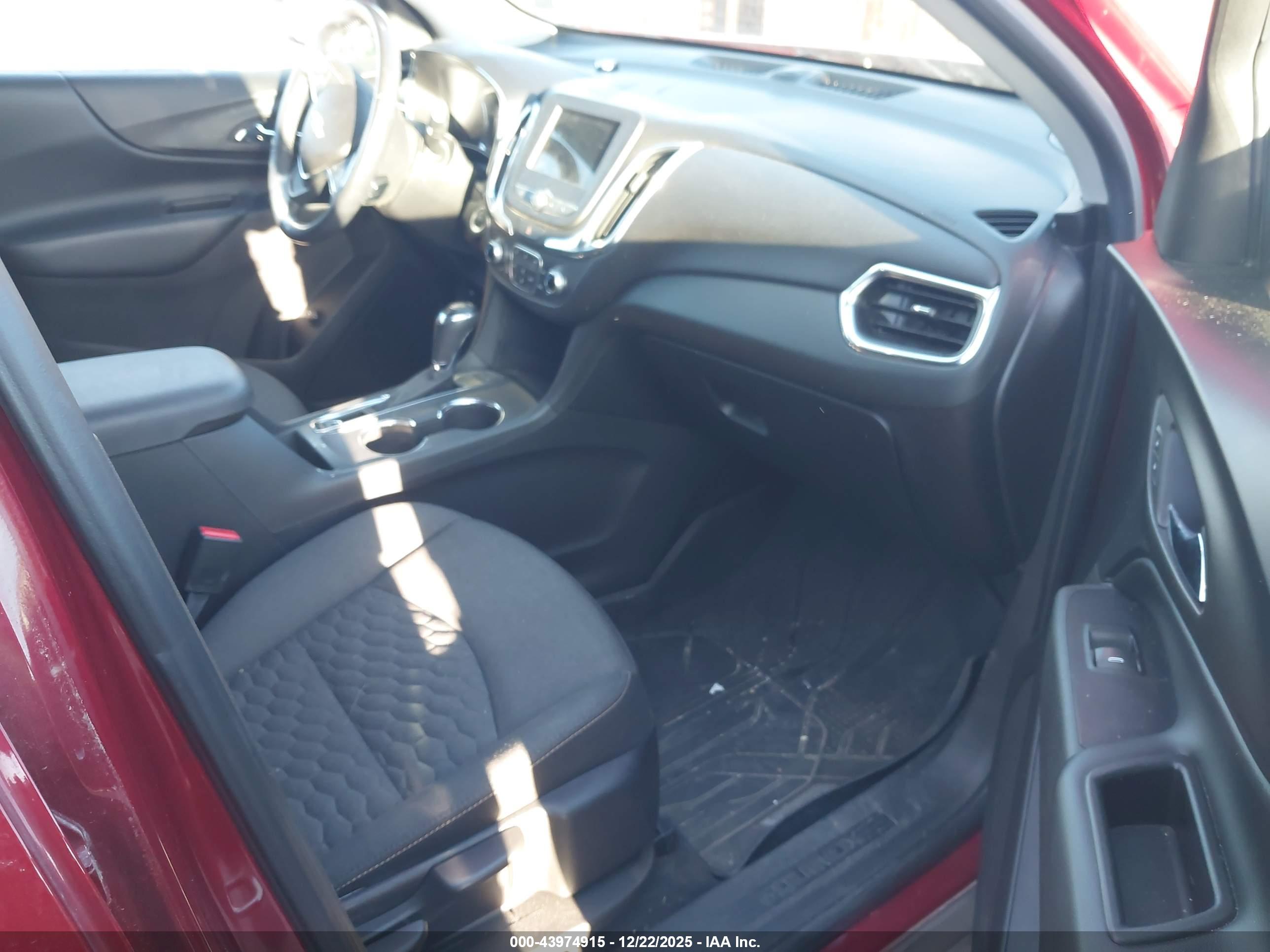 CHEVROLET EQUINOX image 5