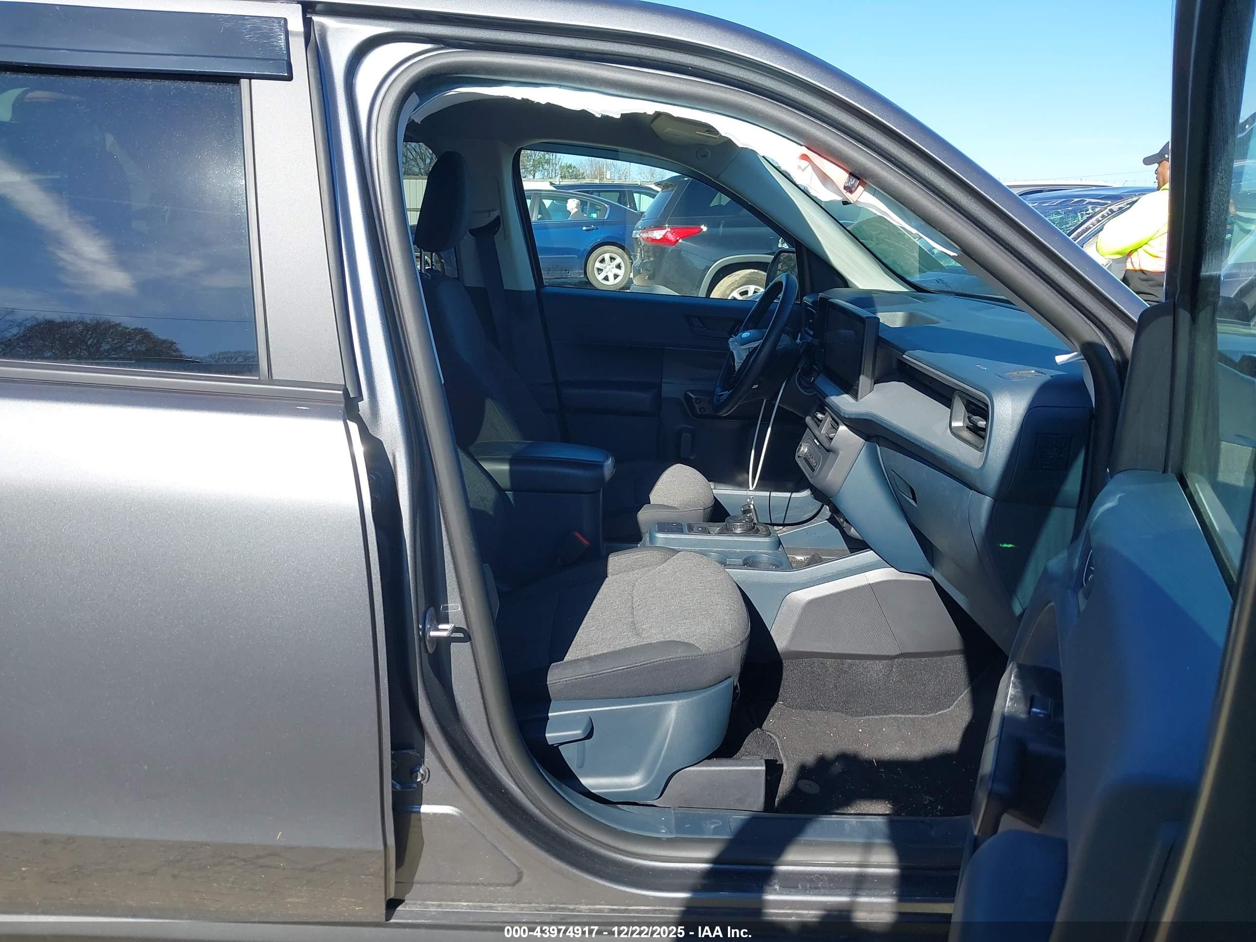 FORD MAVERICK image 5